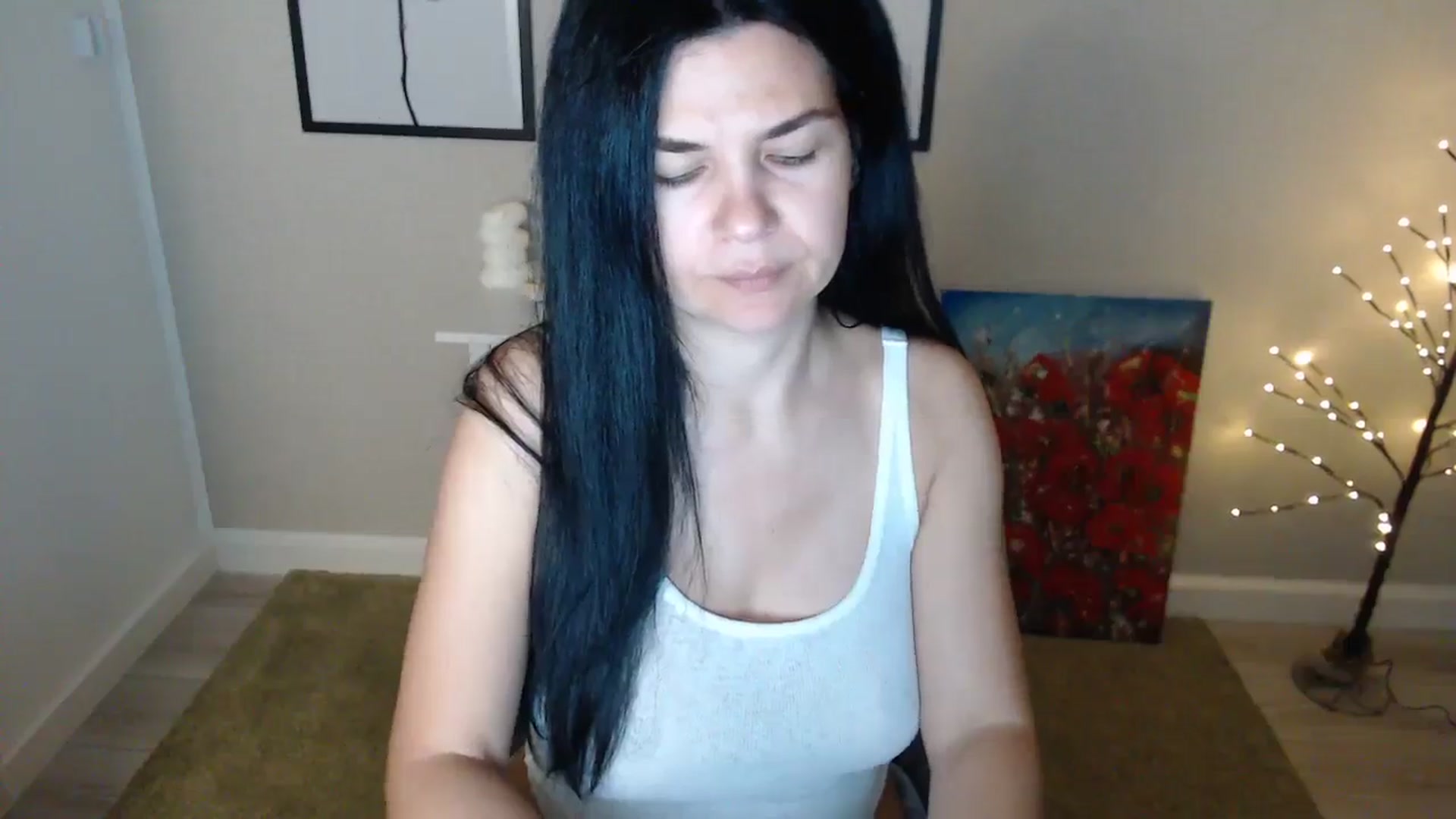 Gallery image thumbnail from Darkella's myfreecams stream on, 01/19/2025, 01:25 image 2 of 20