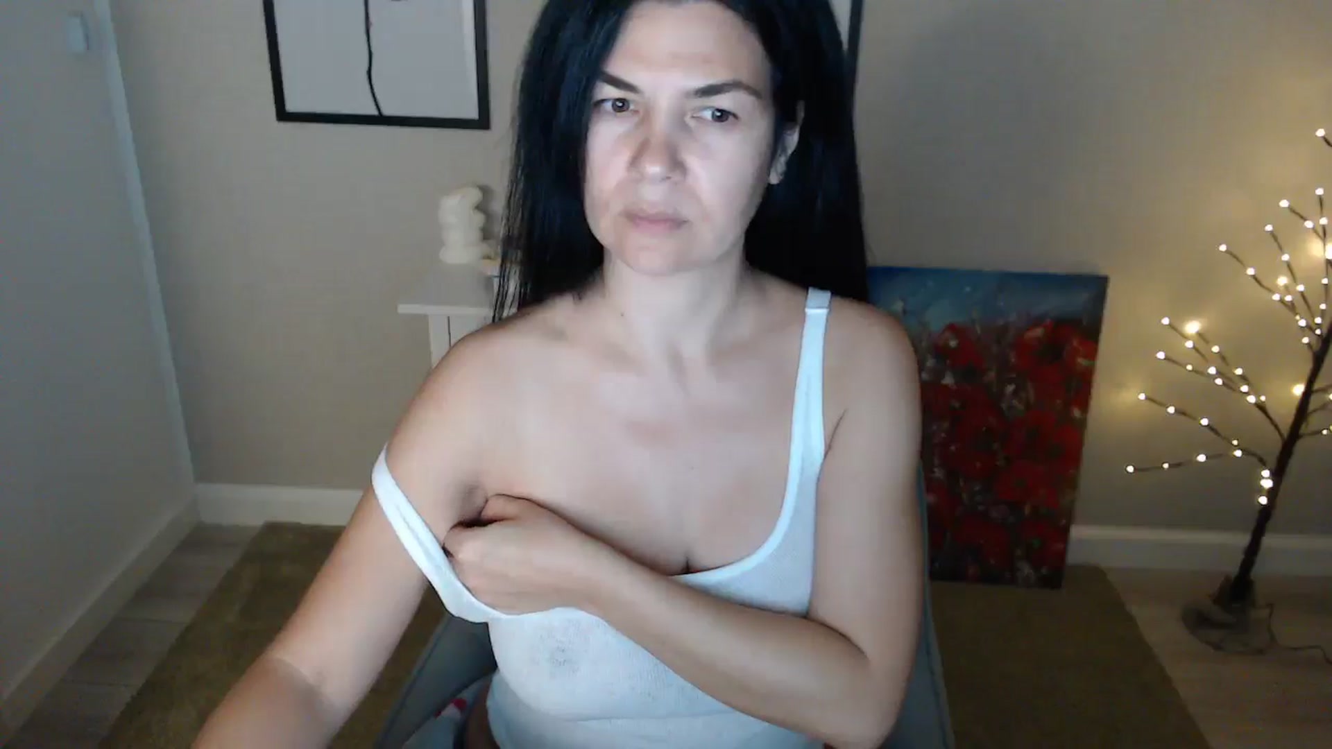 Gallery image thumbnail from Darkella's myfreecams stream on, 01/19/2025, 01:25 image 3 of 20