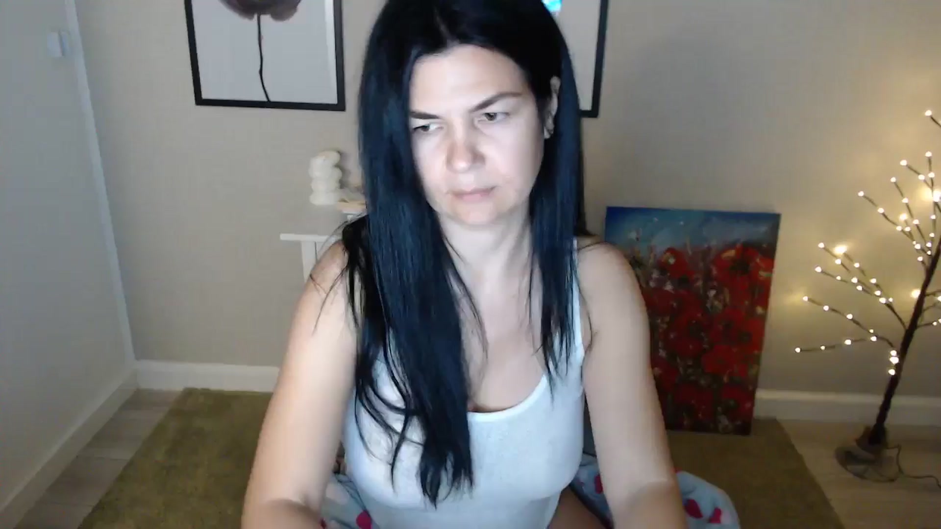 Gallery image thumbnail from Darkella's myfreecams stream on, 01/19/2025, 01:25 image 1 of 20