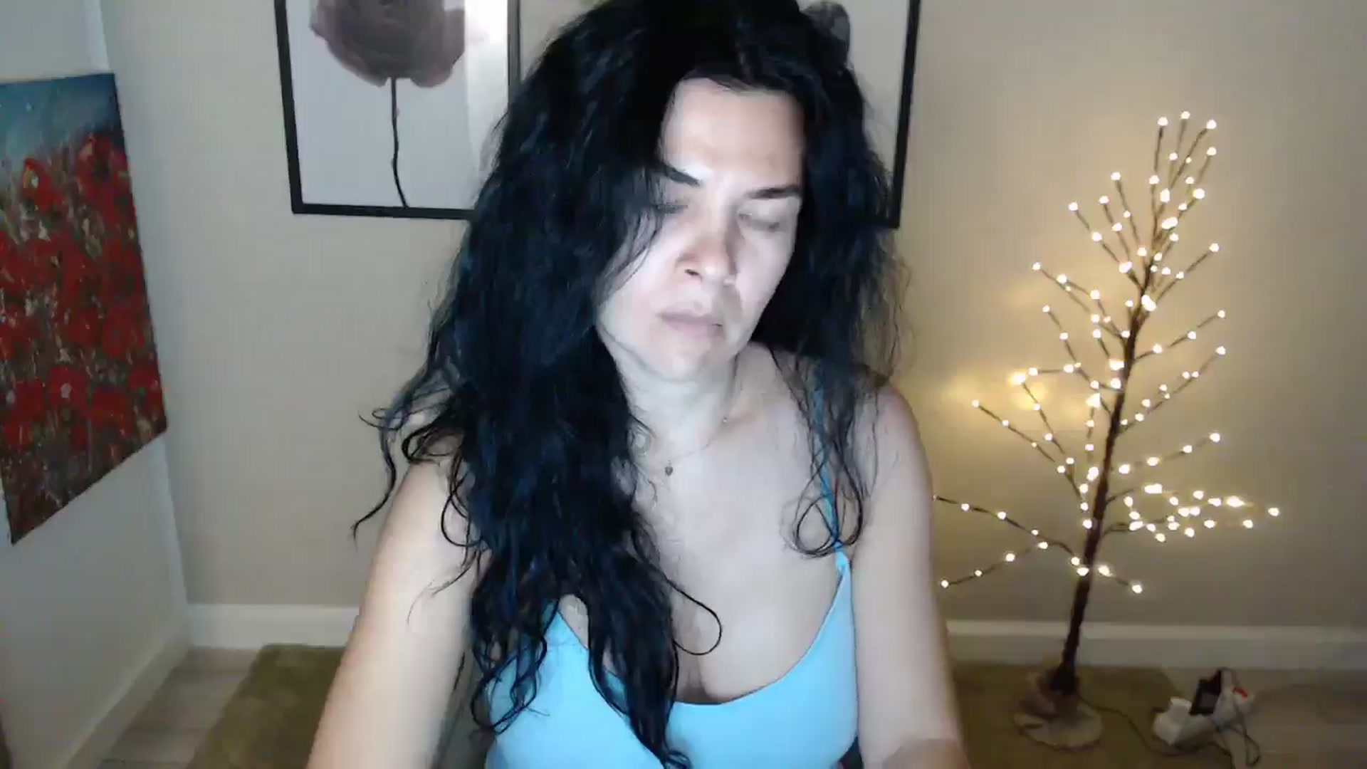Gallery image thumbnail from Darkella's myfreecams stream on, 01/26/2025, 02:19 image 4 of 20