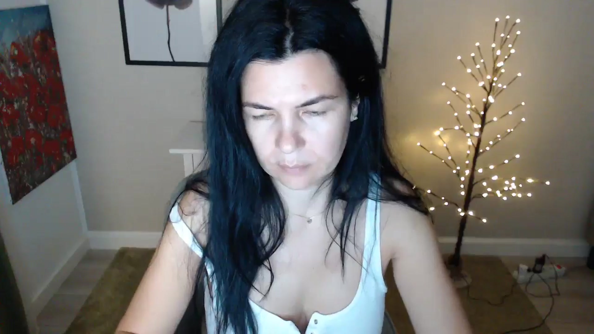 Gallery image thumbnail from Darkella's myfreecams stream on, 01/29/2025, 24:37 image 15 of 20