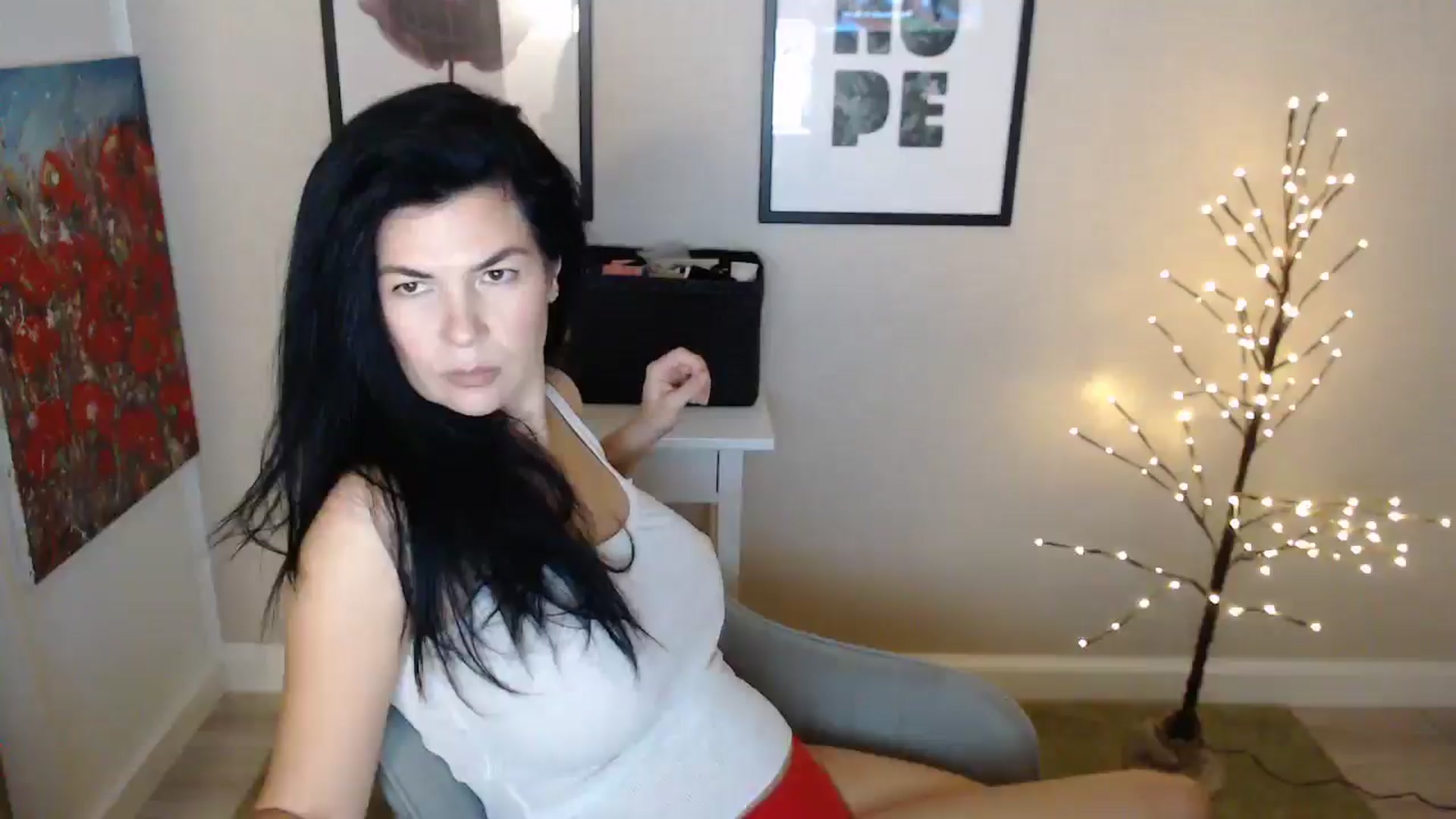 Gallery image thumbnail from Darkella's myfreecams stream on, 02/06/2025, 24:36 image 2 of 20