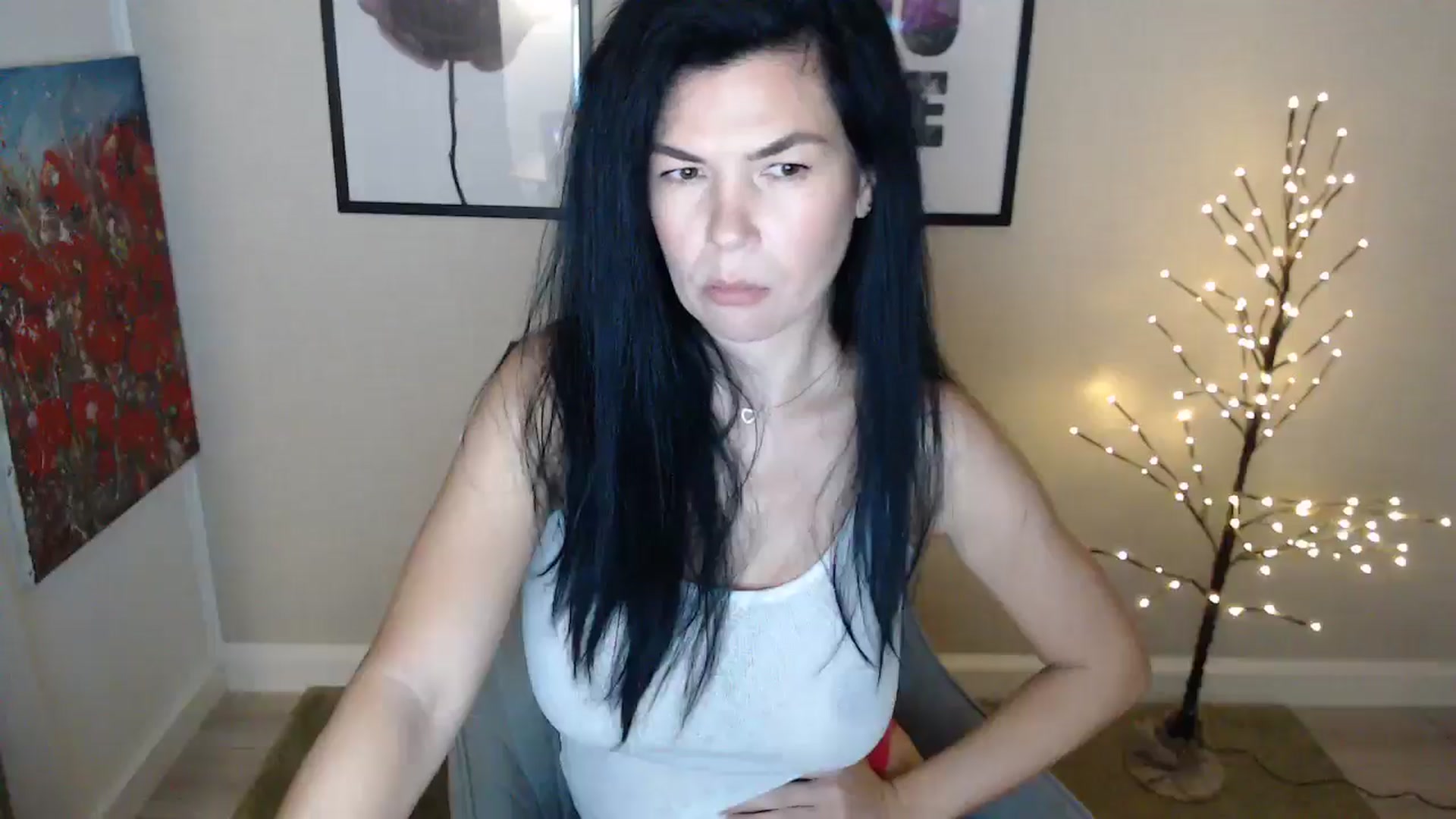 Gallery image thumbnail from Darkella's myfreecams stream on, 02/06/2025, 24:36 image 20 of 20