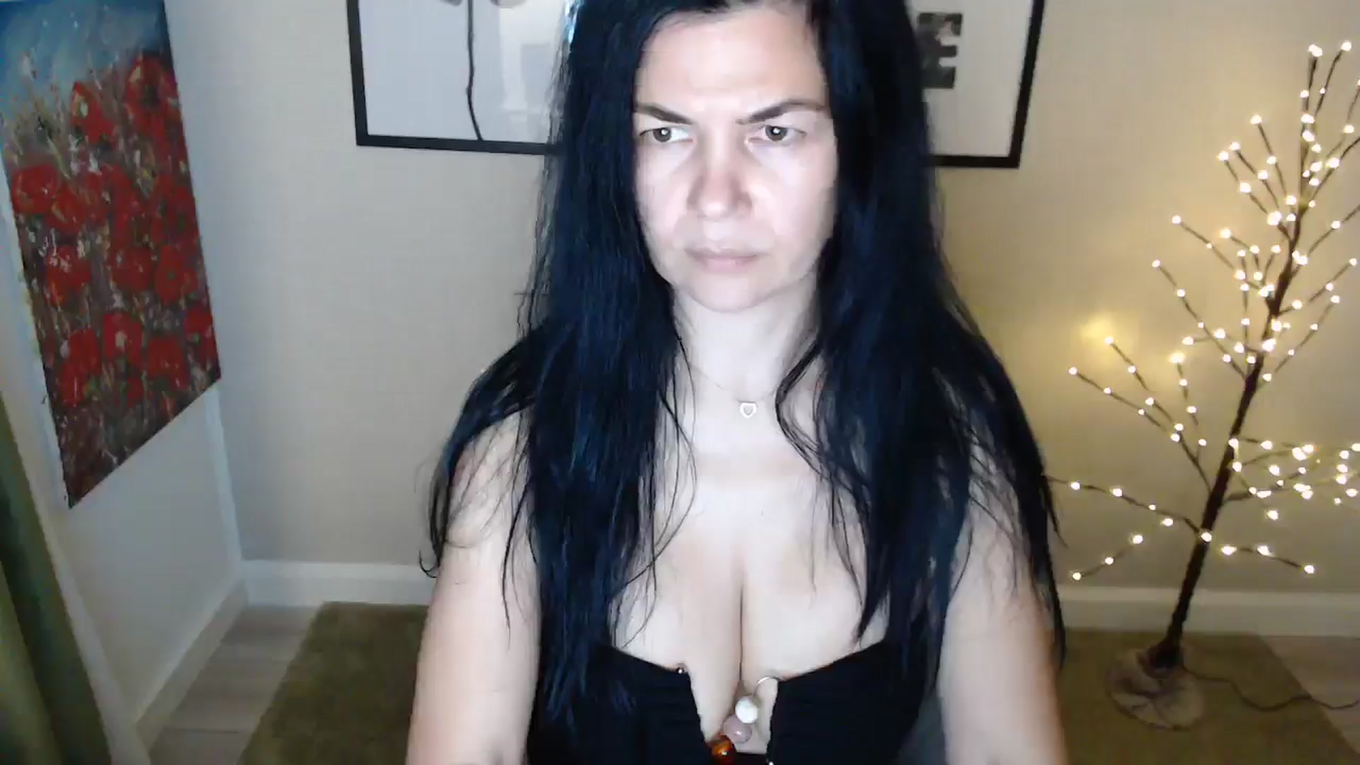 Gallery image thumbnail from Darkella's myfreecams stream on, 02/13/2025, 01:33 image 10 of 20