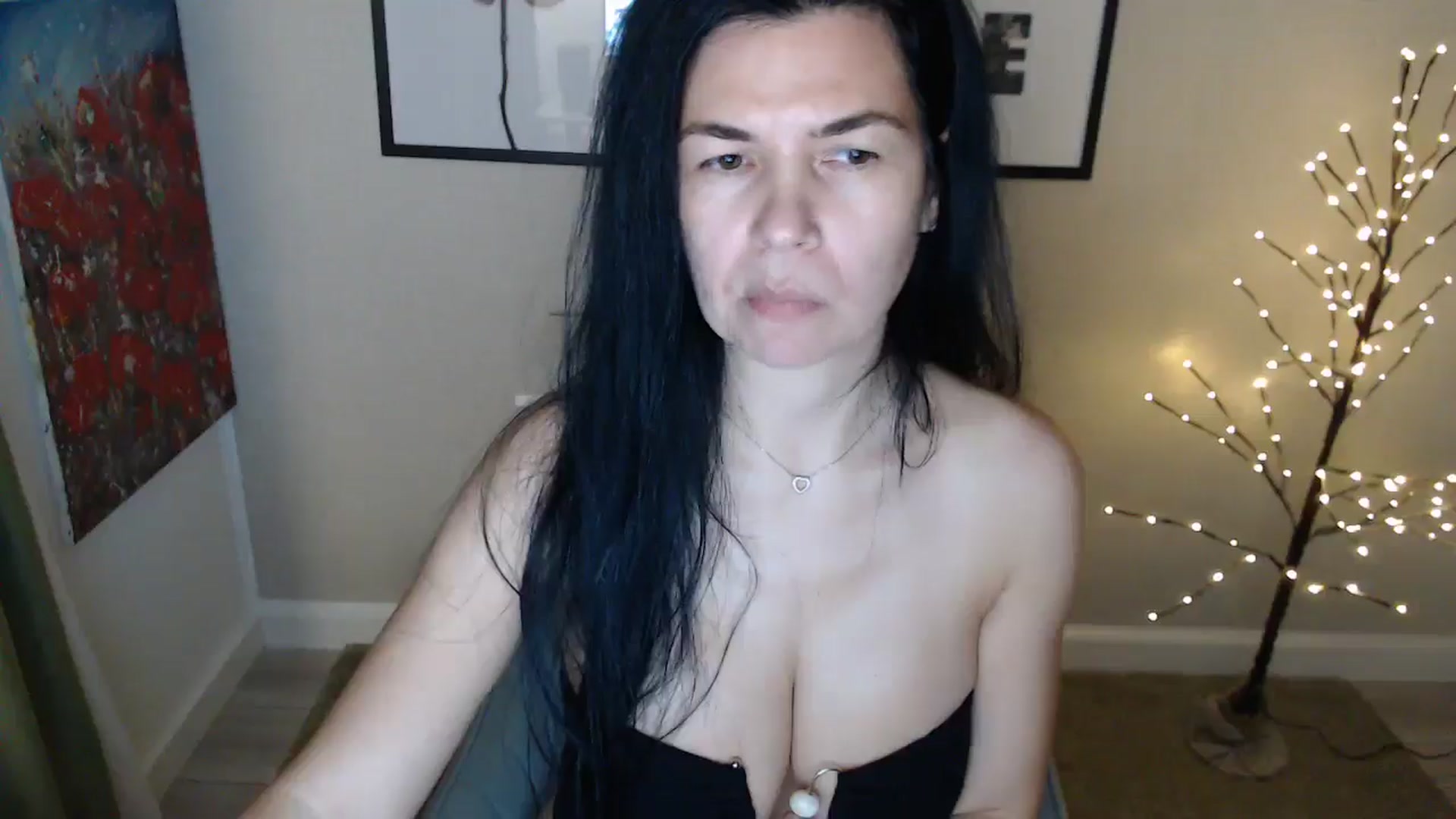 Gallery image thumbnail from Darkella's myfreecams stream on, 02/13/2025, 01:58 image 5 of 20