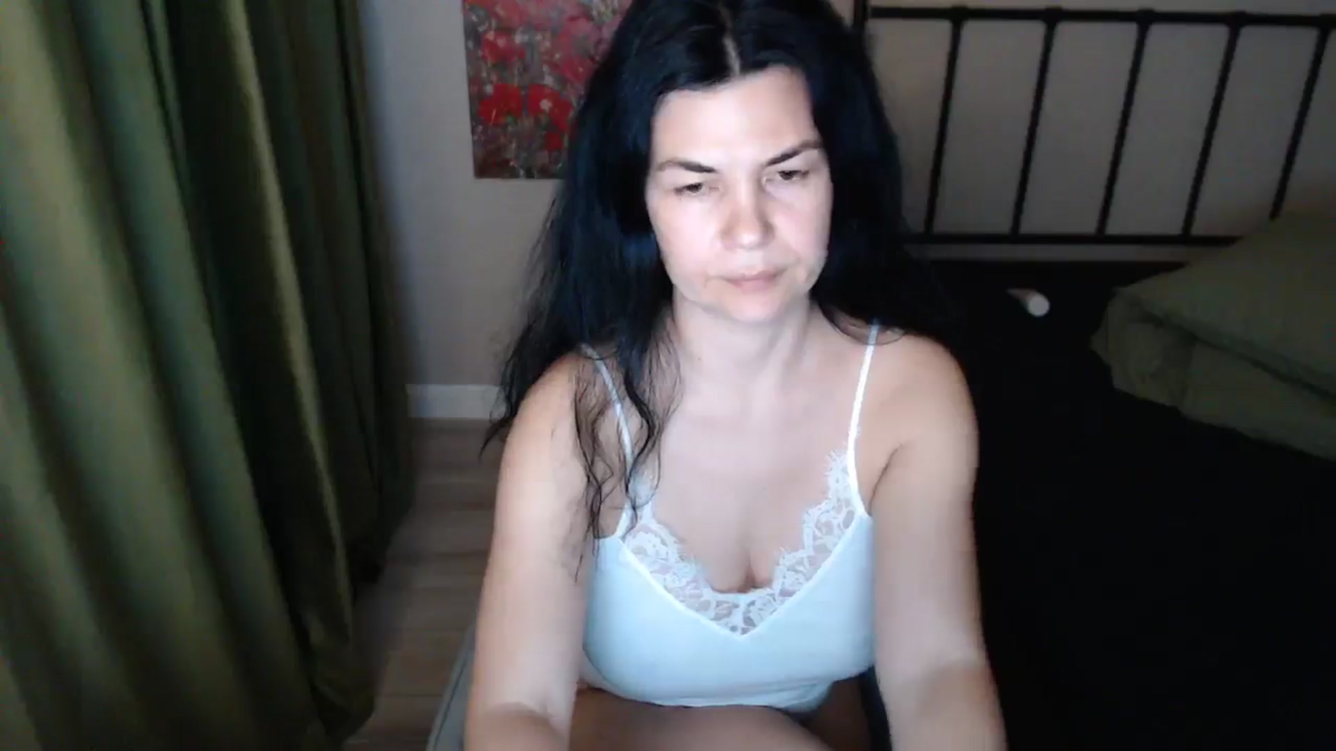 Gallery image thumbnail from Darkella's myfreecams stream on, 04/17/2025, 24:44 image 5 of 20
