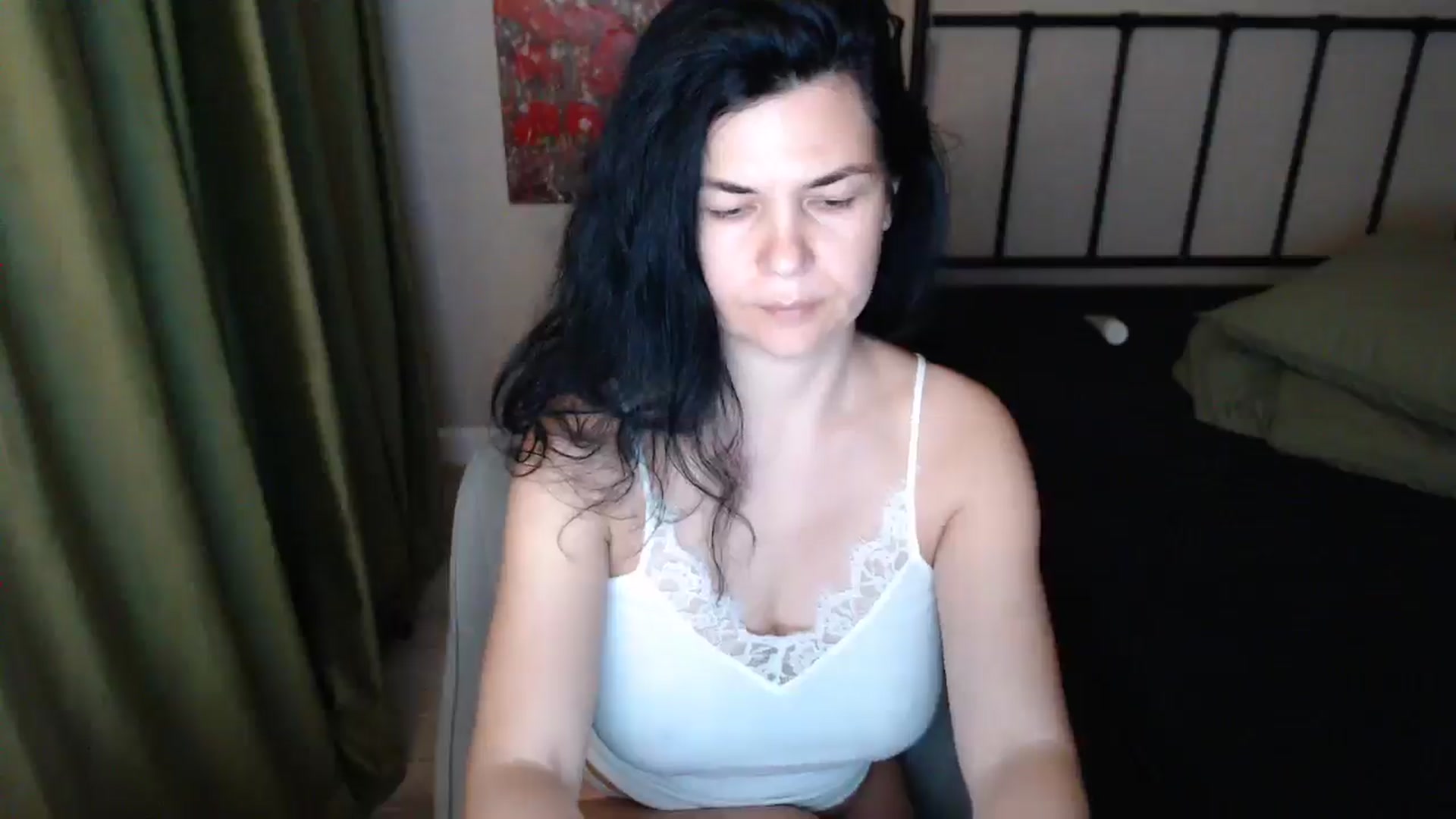 Gallery image thumbnail from Darkella's myfreecams stream on, 04/17/2025, 24:44 image 9 of 20