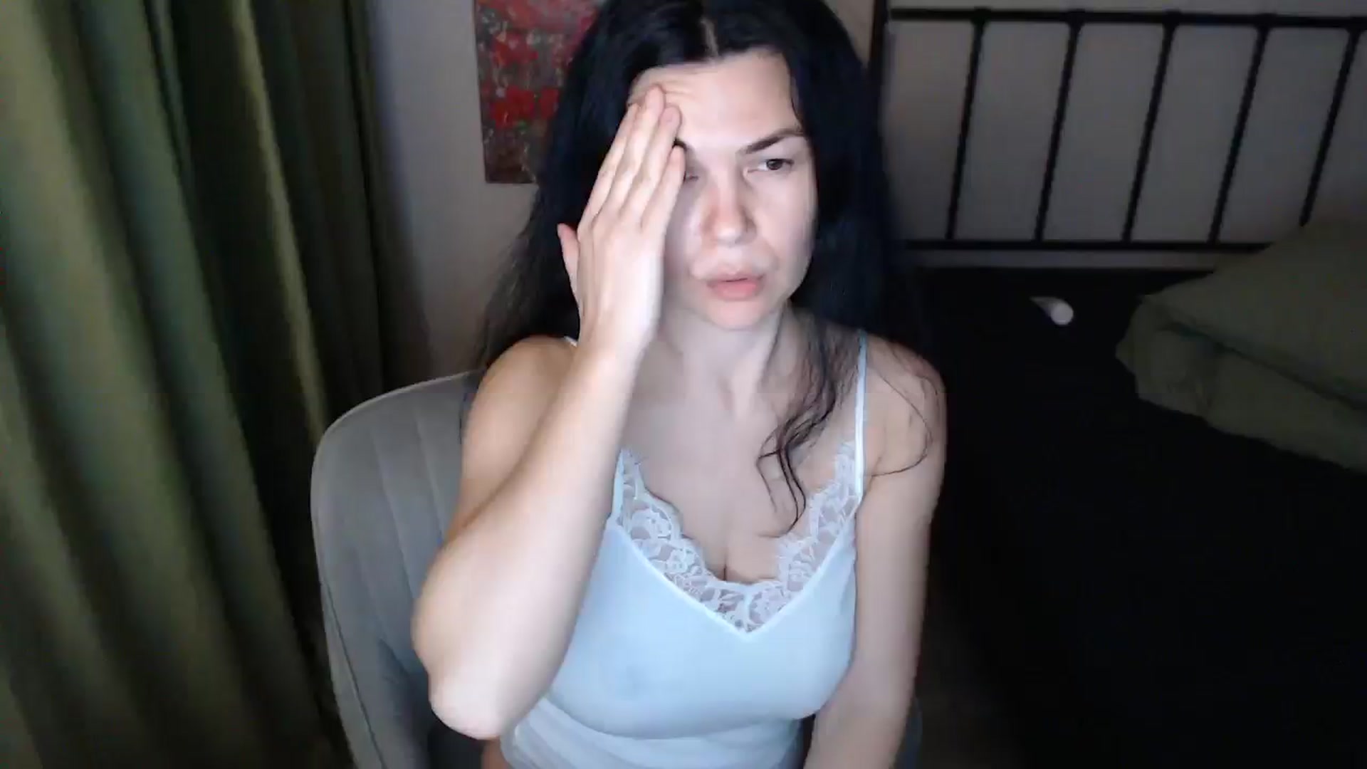 Gallery image thumbnail from Darkella's myfreecams stream on, 04/17/2025, 24:44 image 1 of 20