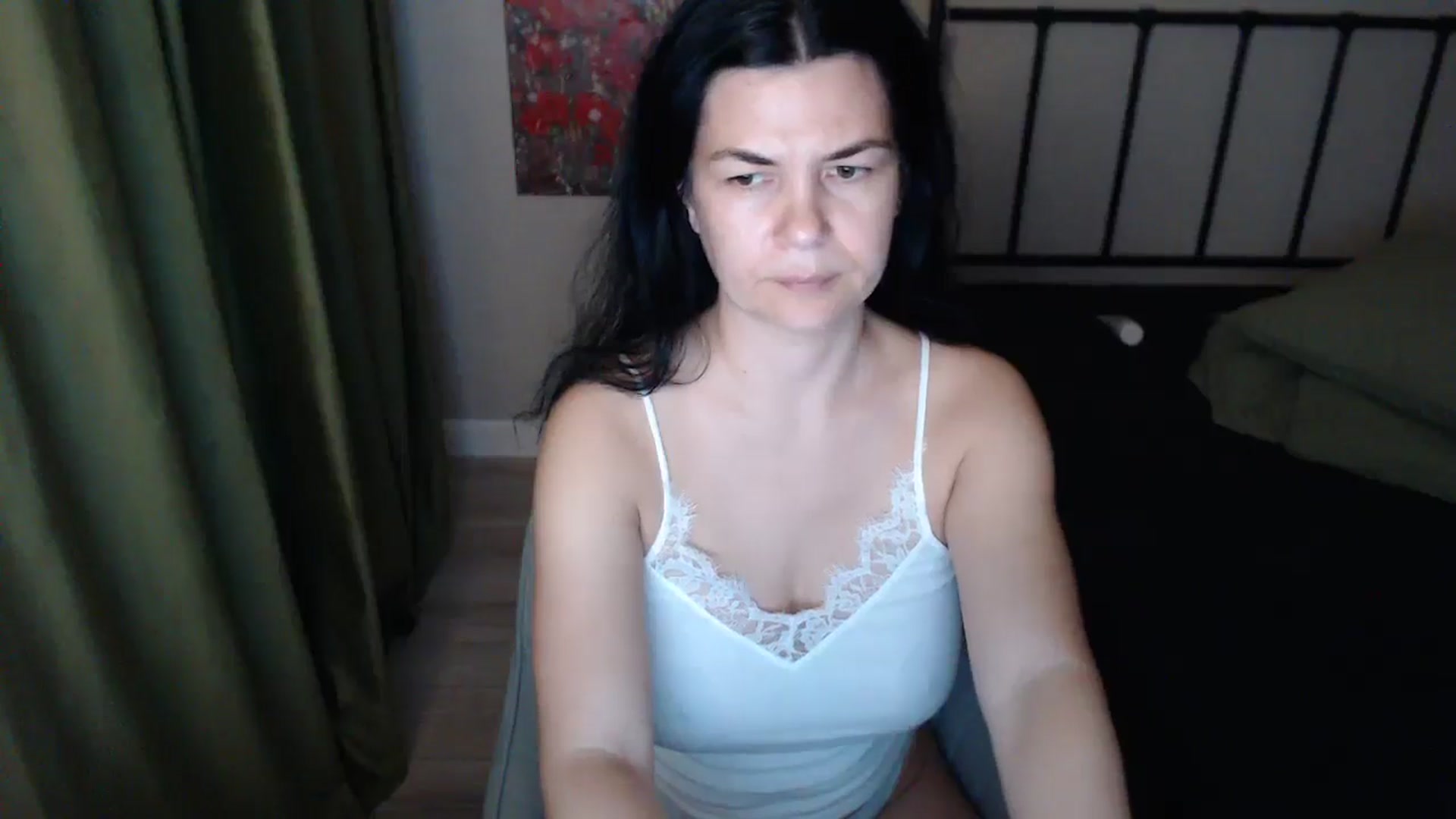 Gallery image thumbnail from Darkella's myfreecams stream on, 04/17/2025, 24:44 image 3 of 20