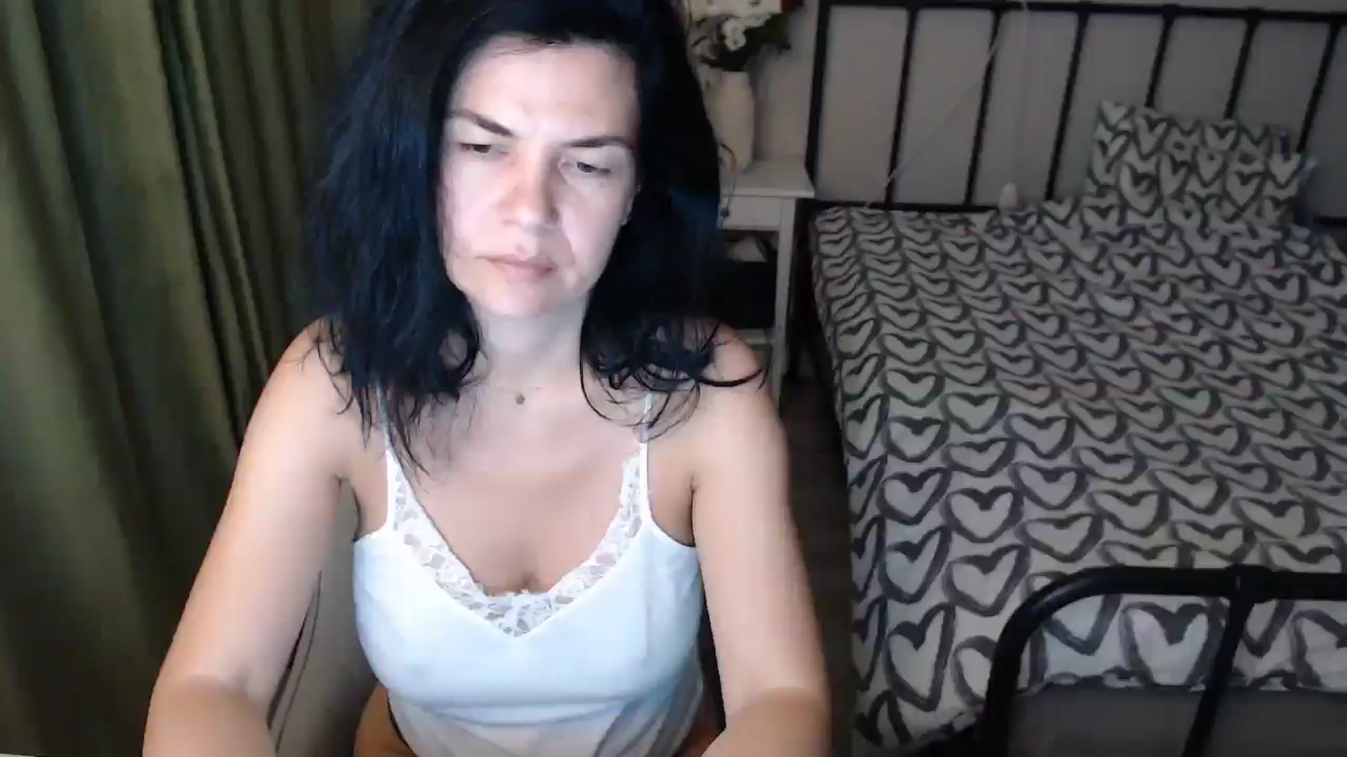 Gallery image thumbnail from Darkella's myfreecams stream on, 05/26/2025, 23:58 image 11 of 20