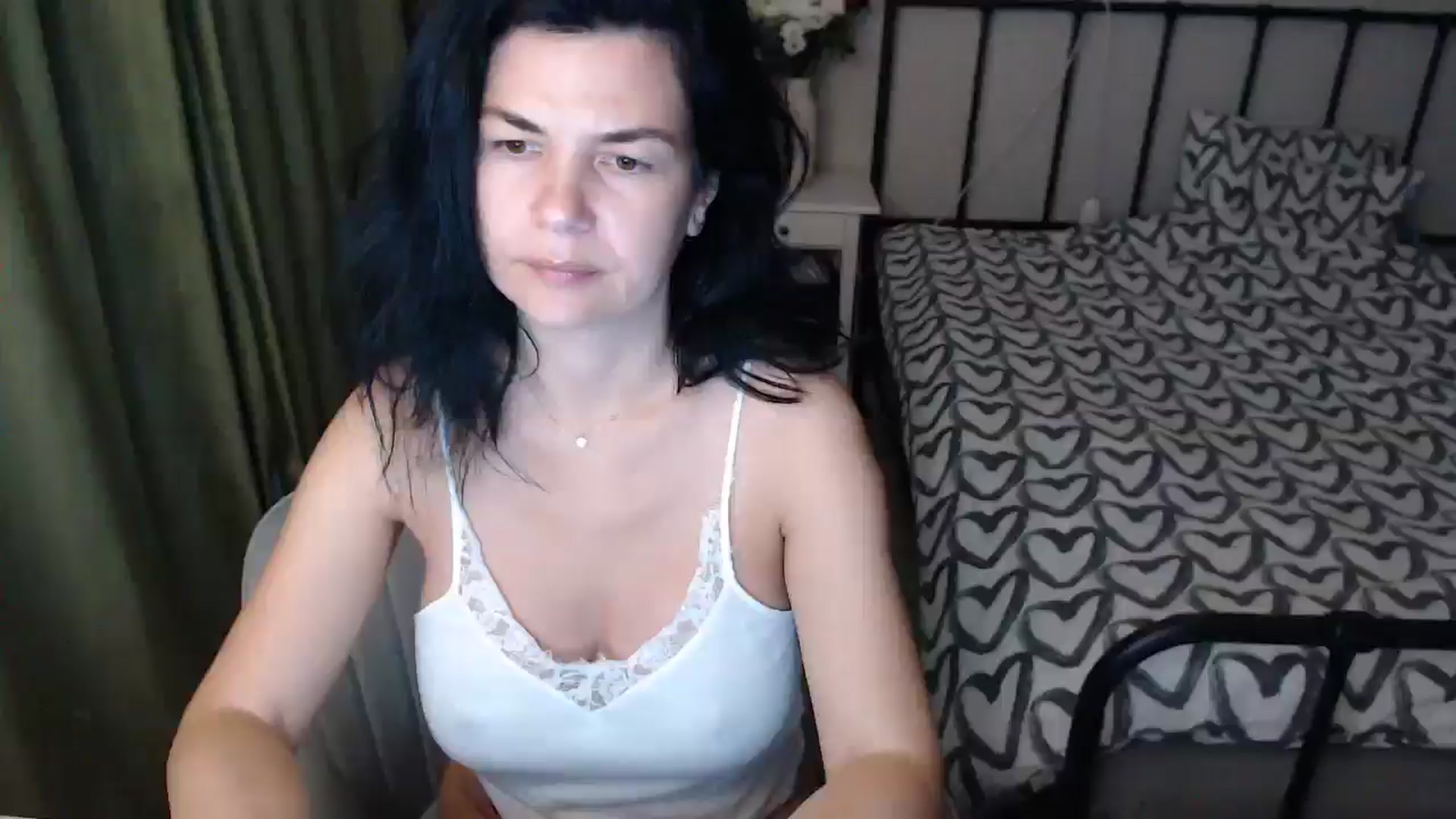 Gallery image thumbnail from Darkella's myfreecams stream on, 05/26/2025, 23:58 image 1 of 20