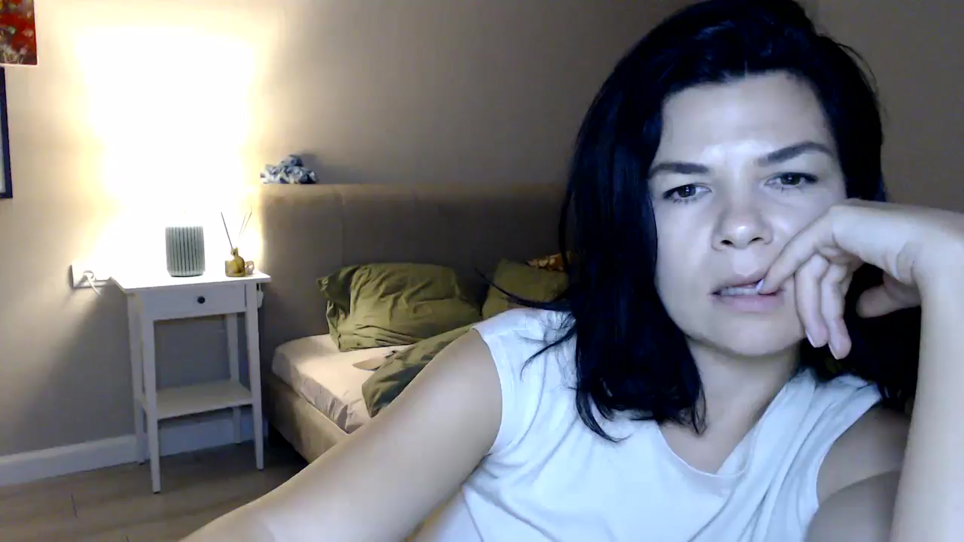 Gallery image thumbnail from Darkella's myfreecams stream on, 08/21/2025, 23:43 image 17 of 20