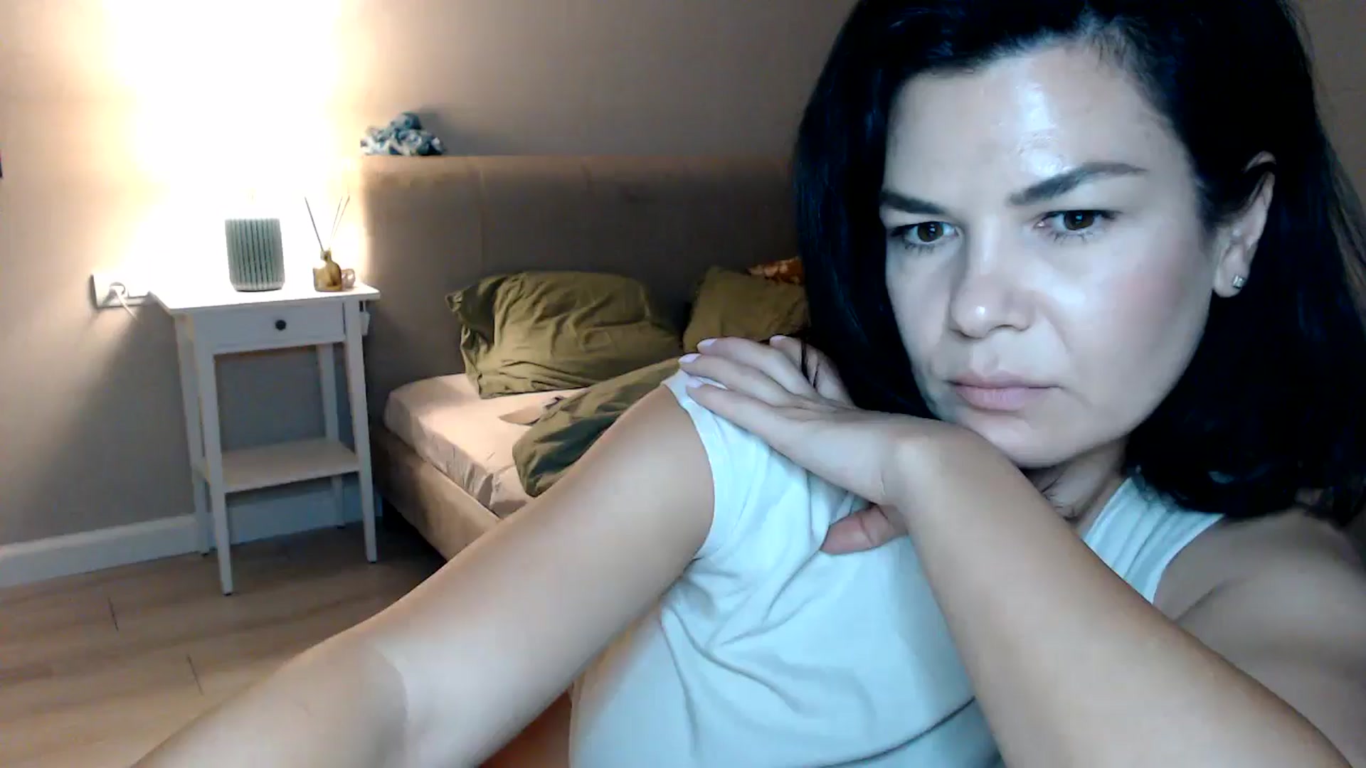 Gallery image thumbnail from Darkella's myfreecams stream on, 08/21/2025, 23:43 image 18 of 20
