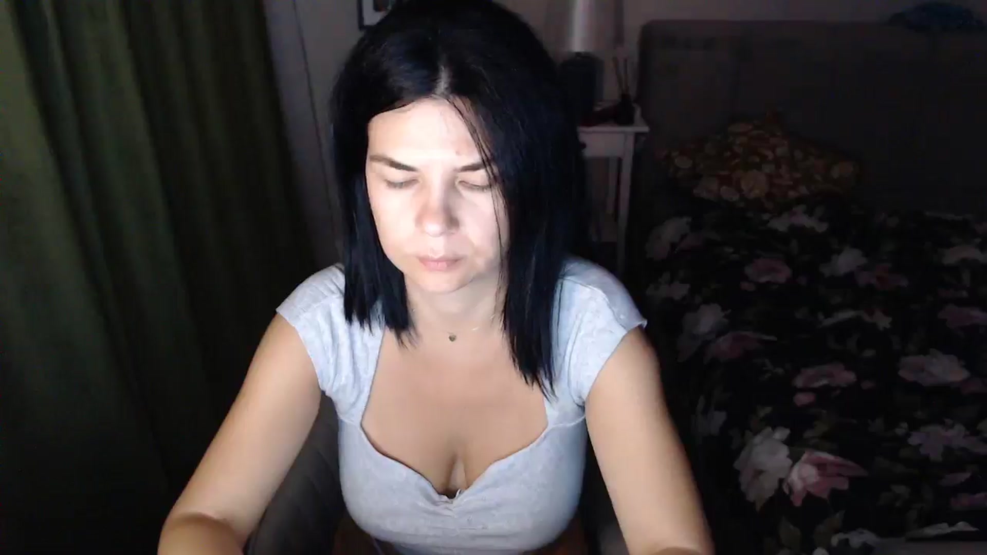 Gallery image thumbnail from Darkella's myfreecams stream on, 09/22/2025, 23:19 image 2 of 20