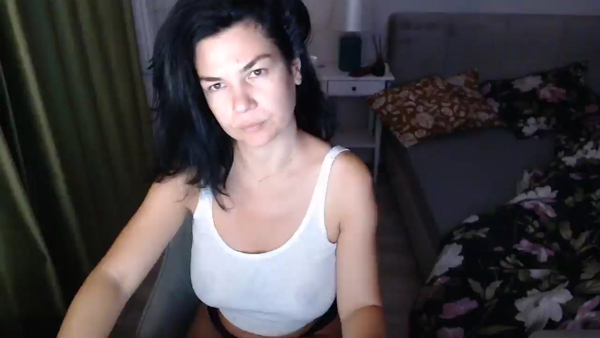 Gallery image thumbnail from Darkella's myfreecams stream on, 09/23/2025, 21:33 image 5 of 20
