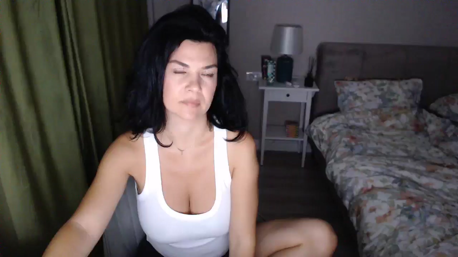 Gallery image thumbnail from Darkella's myfreecams stream on, 10/05/2025, 23:15 image 17 of 20