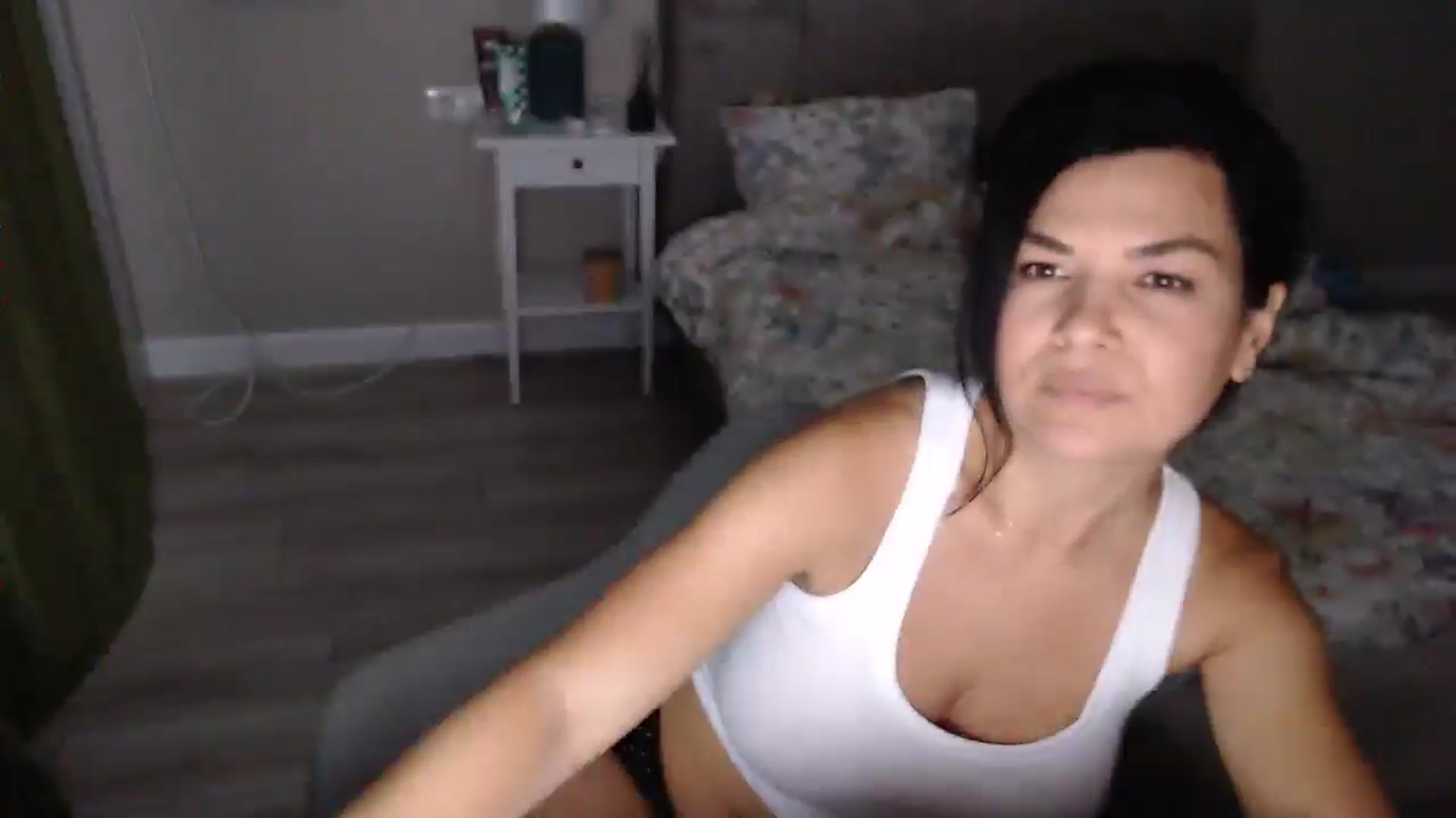 Gallery image thumbnail from Darkella's myfreecams stream on, 10/06/2025, 24:43 image 19 of 20