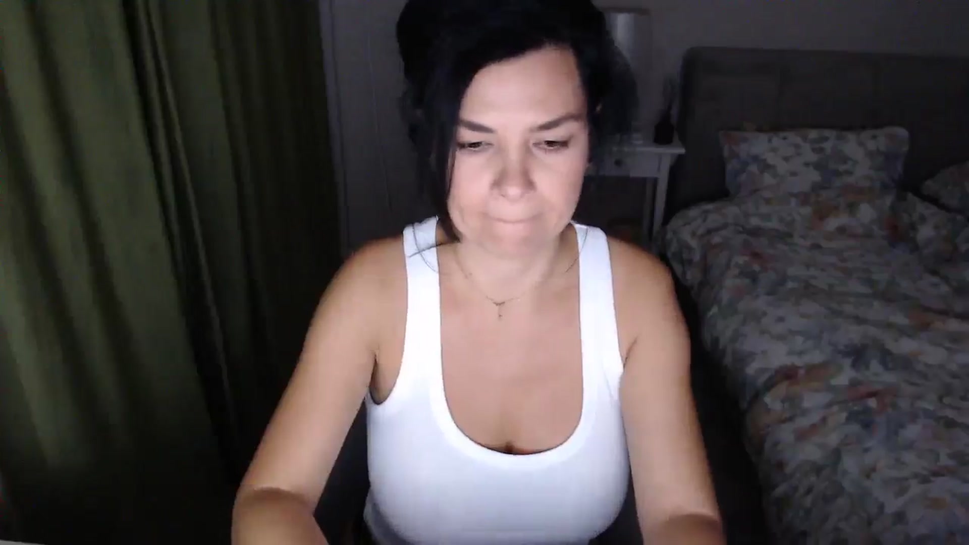Gallery image thumbnail from Darkella's myfreecams stream on, 10/06/2025, 24:43 image 2 of 20