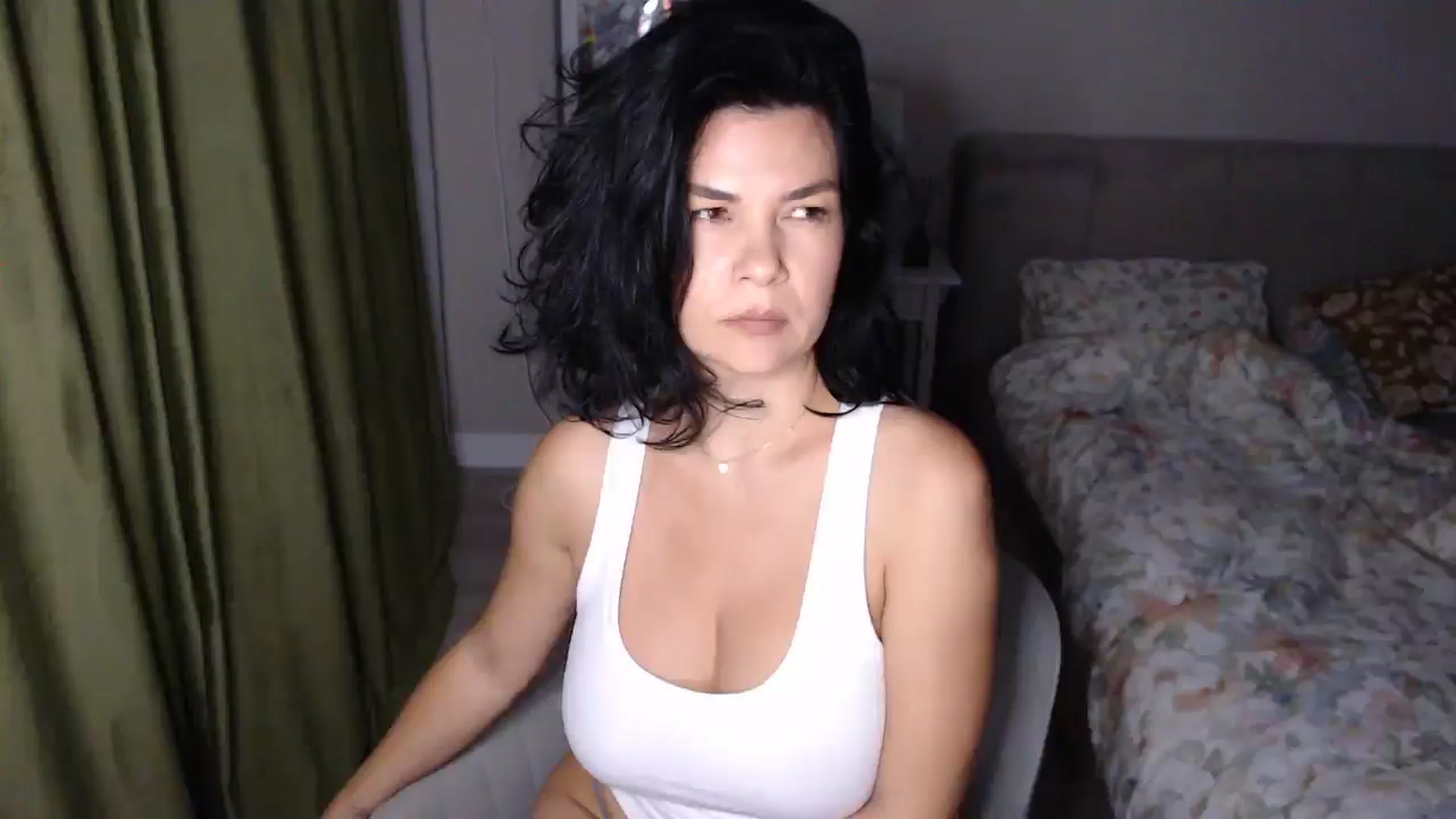Gallery image thumbnail from Darkella's myfreecams stream on, 10/06/2025, 22:41 image 17 of 20
