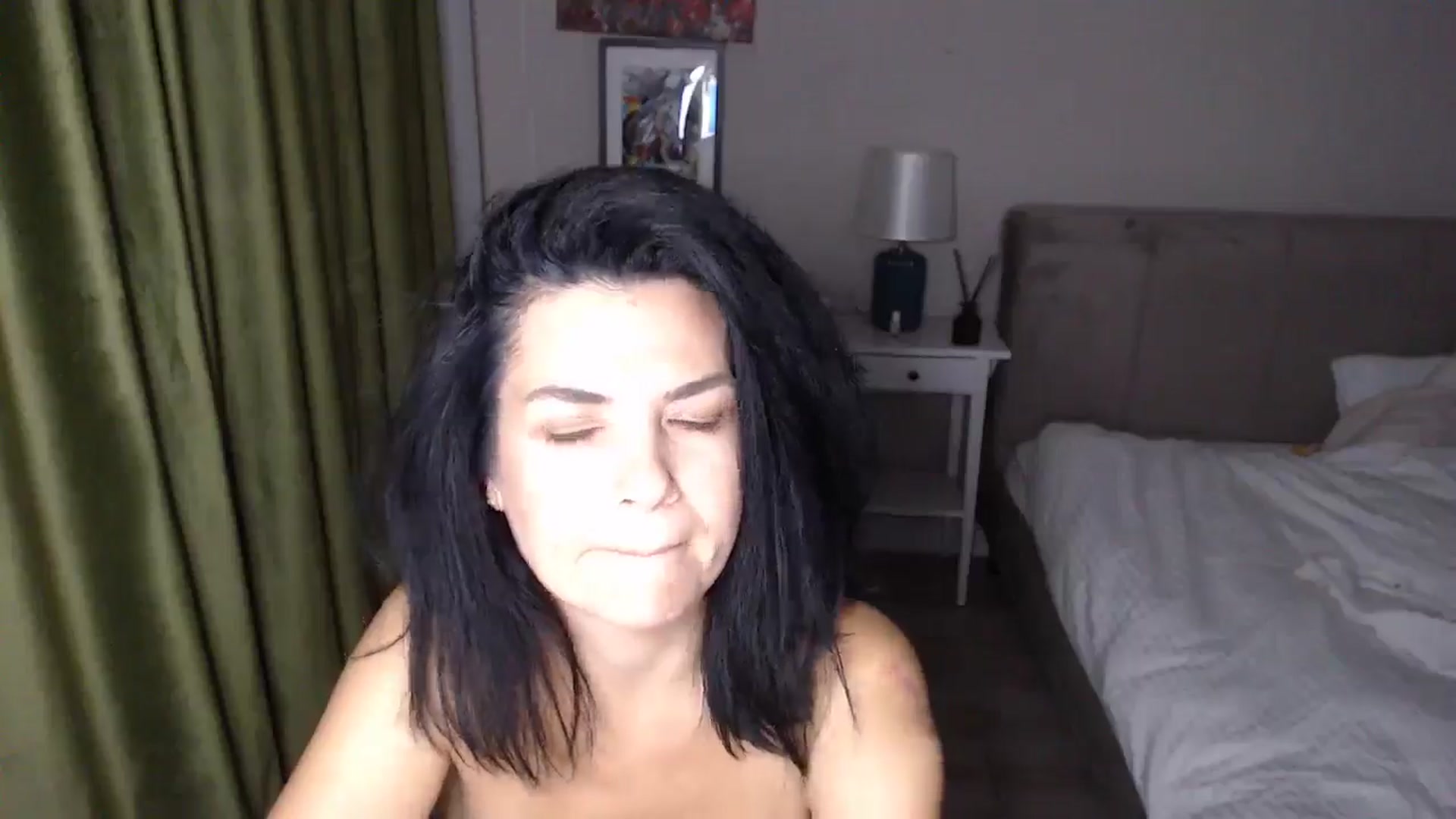 Gallery image thumbnail from Darkella's myfreecams stream on, 10/19/2025, 01:15 image 14 of 20