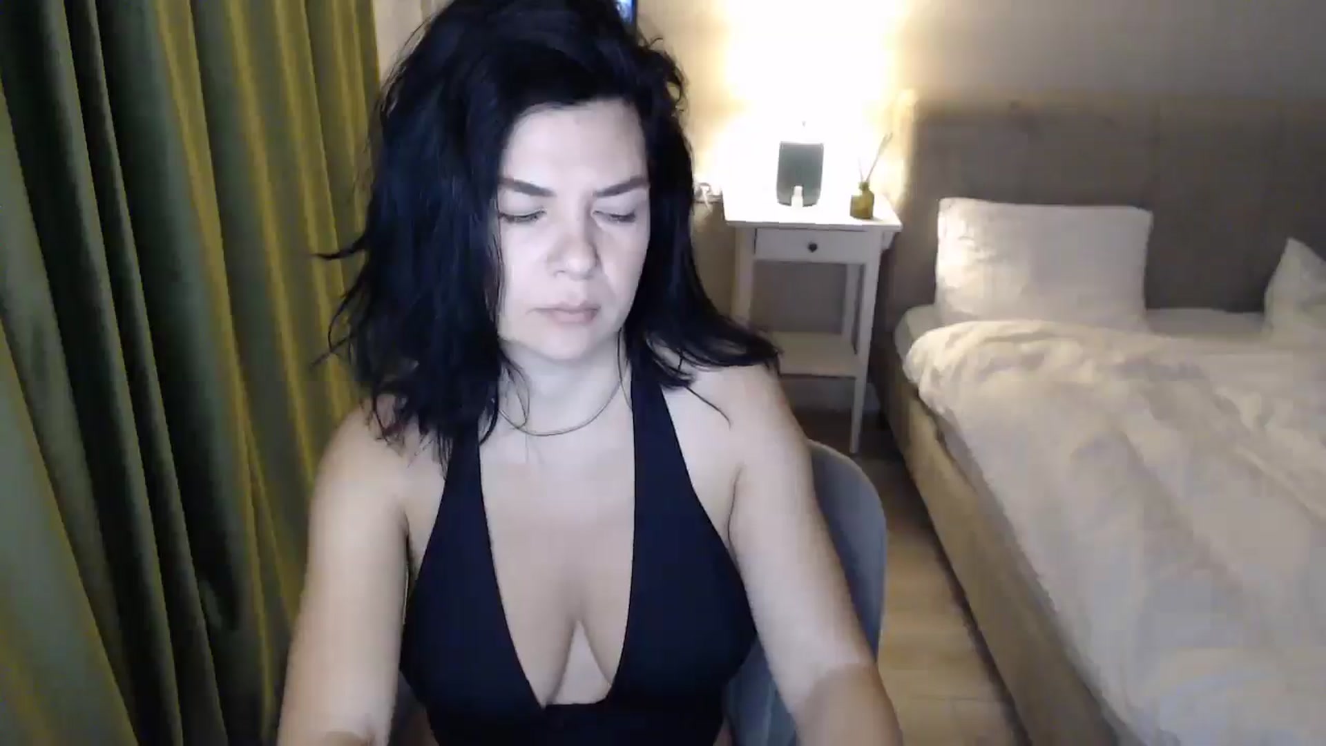 Gallery image thumbnail from Darkella's myfreecams stream on, 10/20/2025, 24:05 image 3 of 20