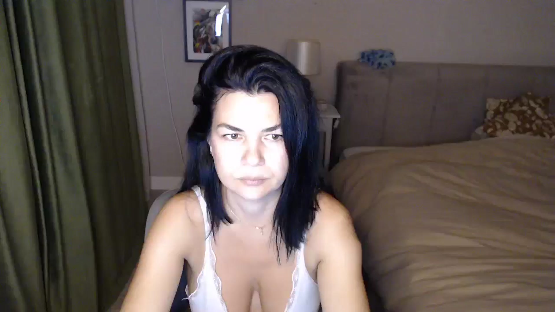 Gallery image thumbnail from Darkella's myfreecams stream on, 10/27/2025, 24:01 image 1 of 20