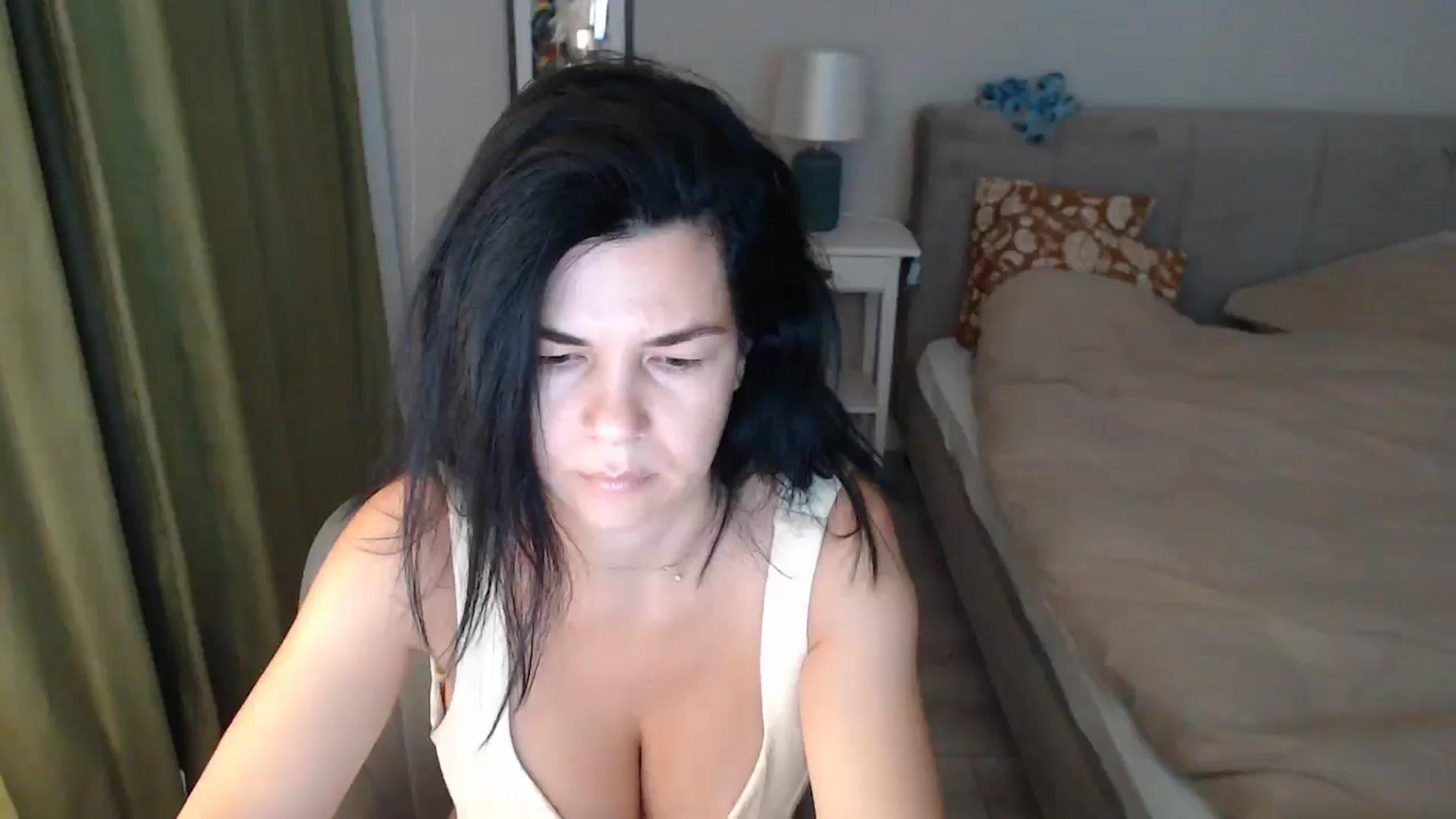 Gallery image thumbnail from Darkella's myfreecams stream on, 10/31/2025, 14:43 image 13 of 20