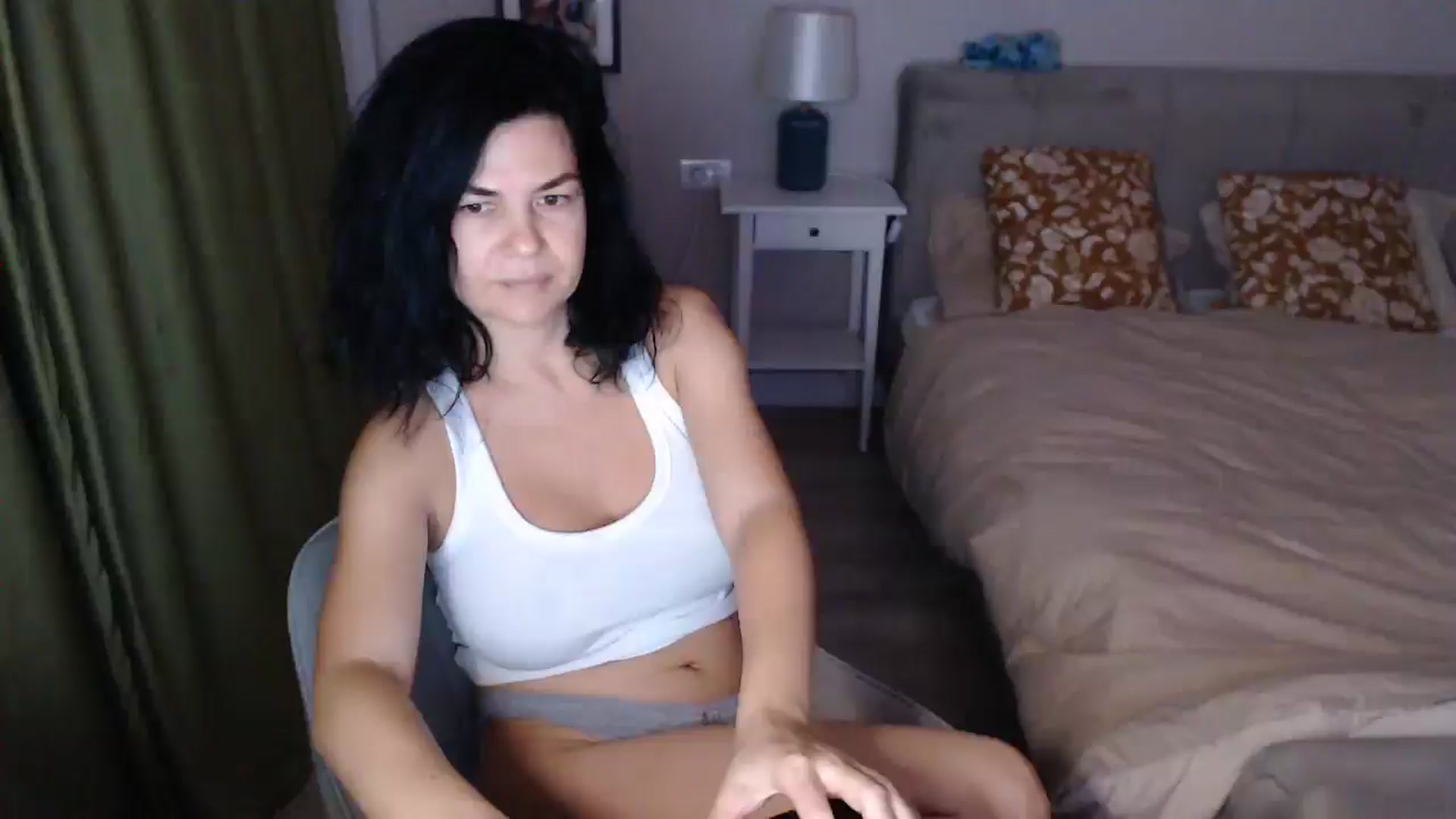 Gallery image thumbnail from Darkella's myfreecams stream on, 11/03/2025, 24:16 image 1 of 20