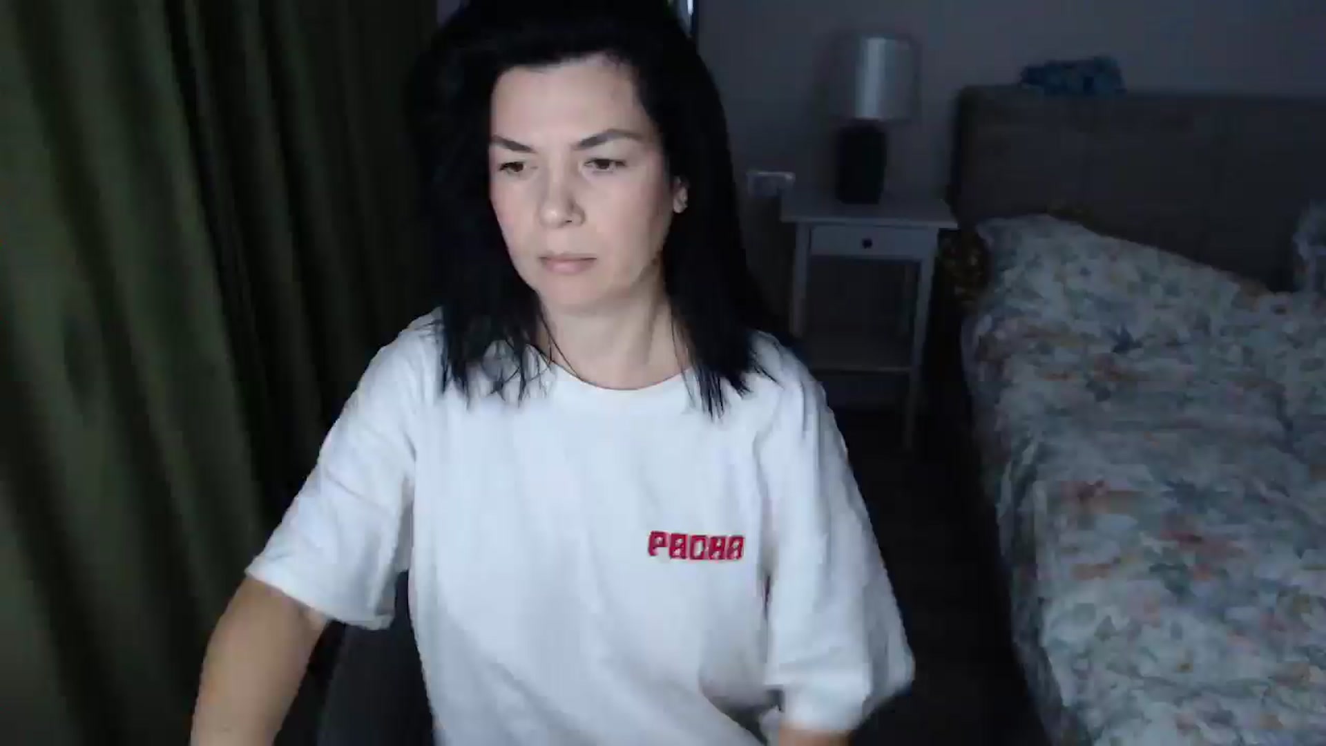 Gallery image thumbnail from Darkella's myfreecams stream on, 11/04/2025, 24:01 image 2 of 20