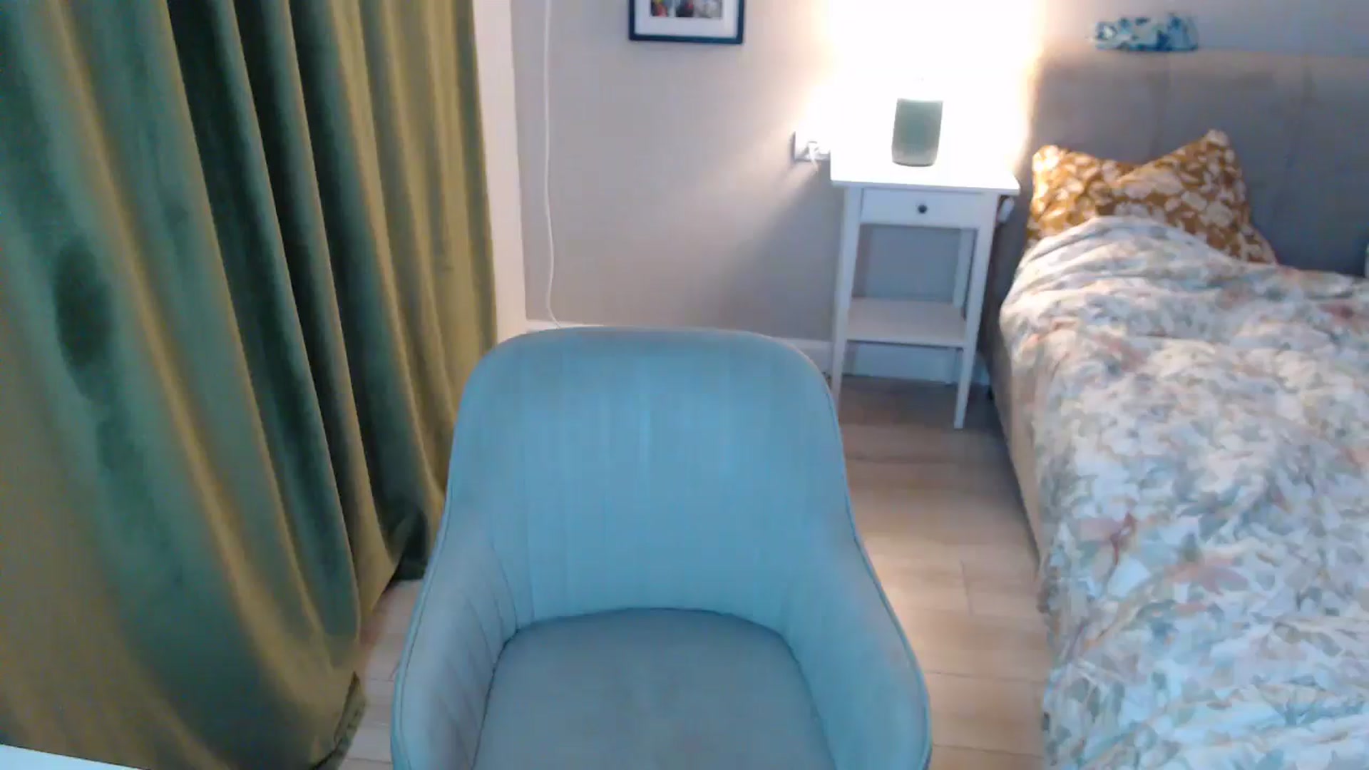 Gallery image thumbnail from Darkella's myfreecams stream on, 11/05/2025, 01:21 image 16 of 20