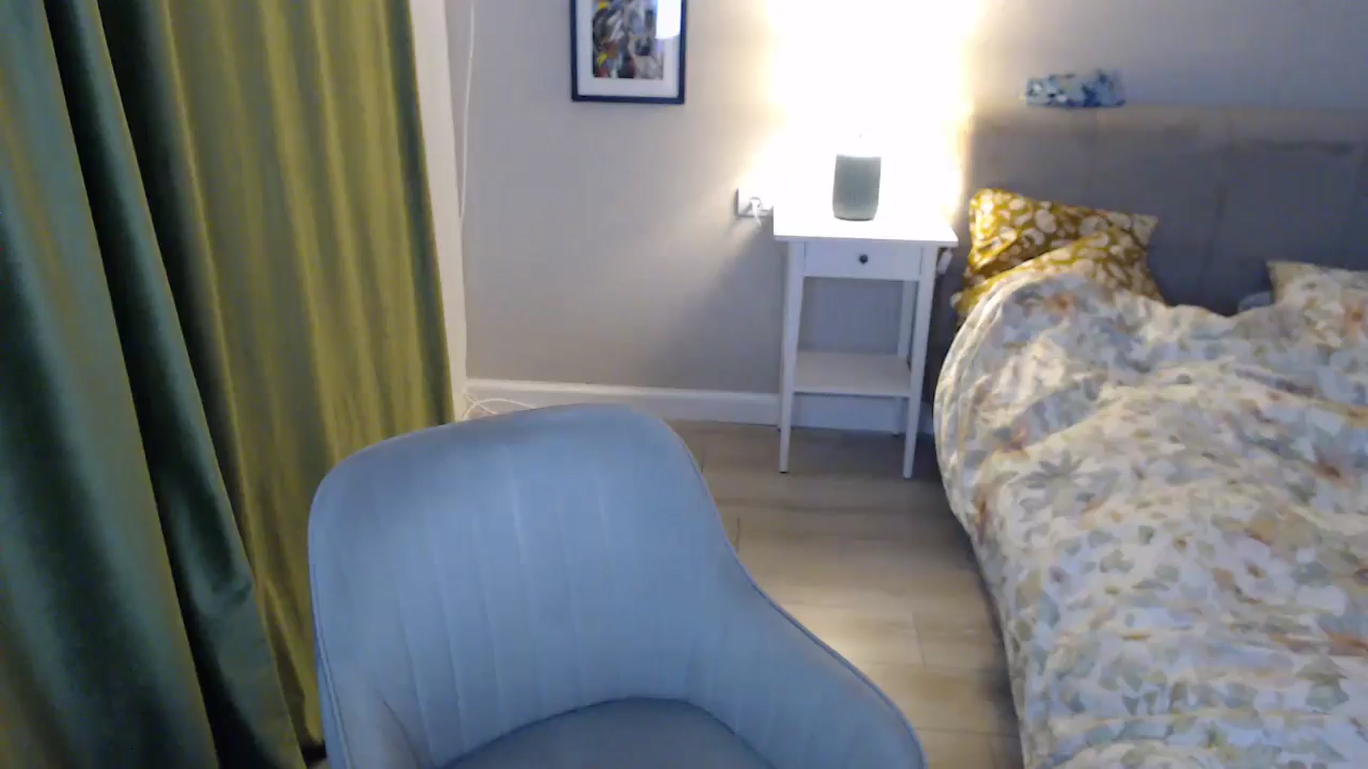 Gallery image thumbnail from Darkella's myfreecams stream on, 11/10/2025, 24:21 image 5 of 20
