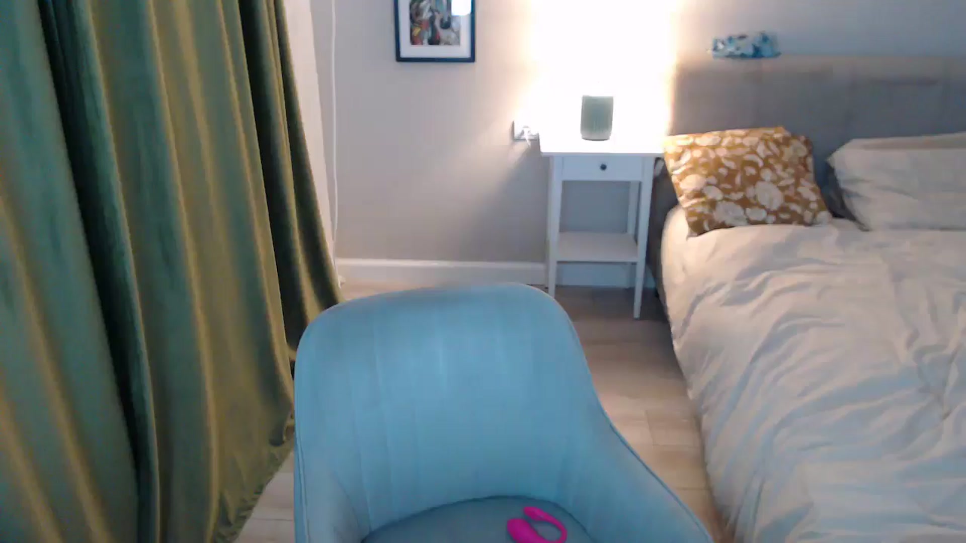 Gallery image thumbnail from Darkella's myfreecams stream on, 11/11/2025, 02:35 image 1 of 20
