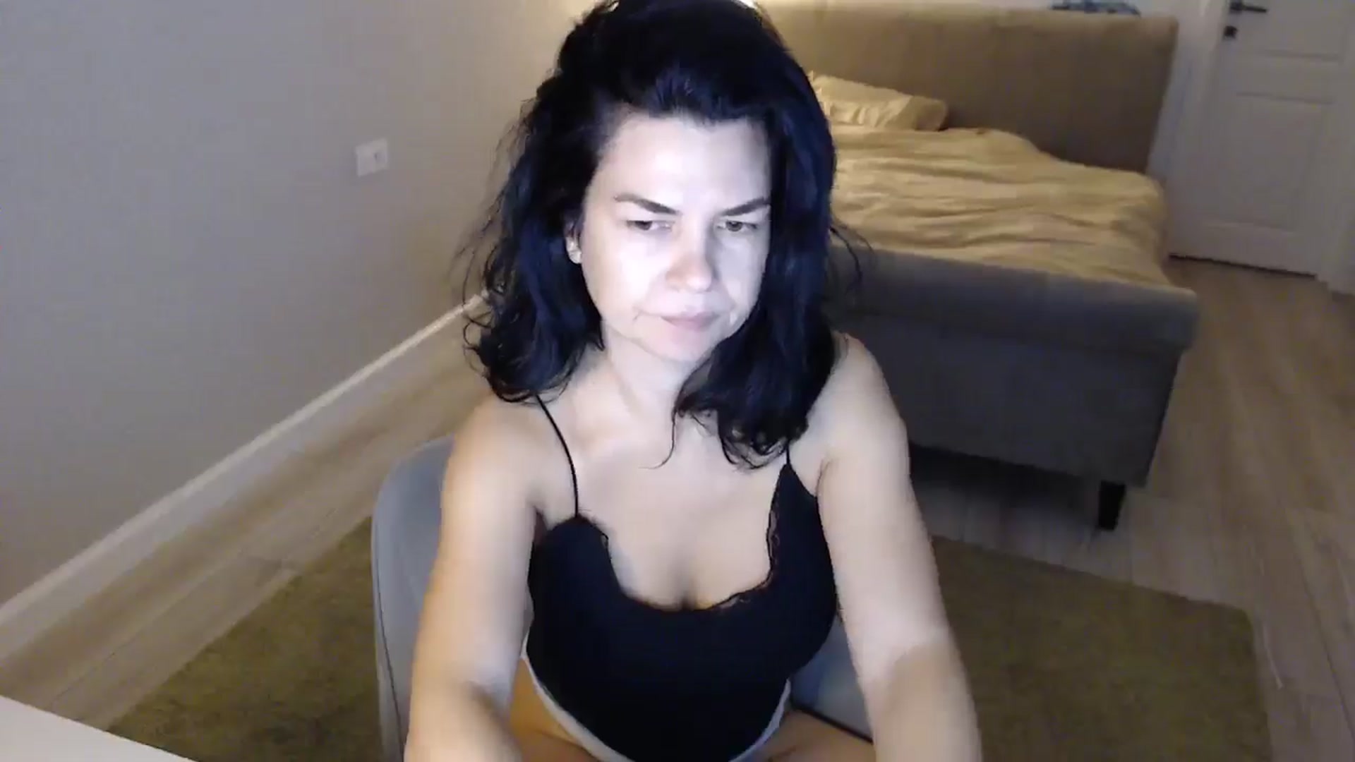 Gallery image thumbnail from Darkella's myfreecams stream on, 12/09/2025, 24:18 image 11 of 20