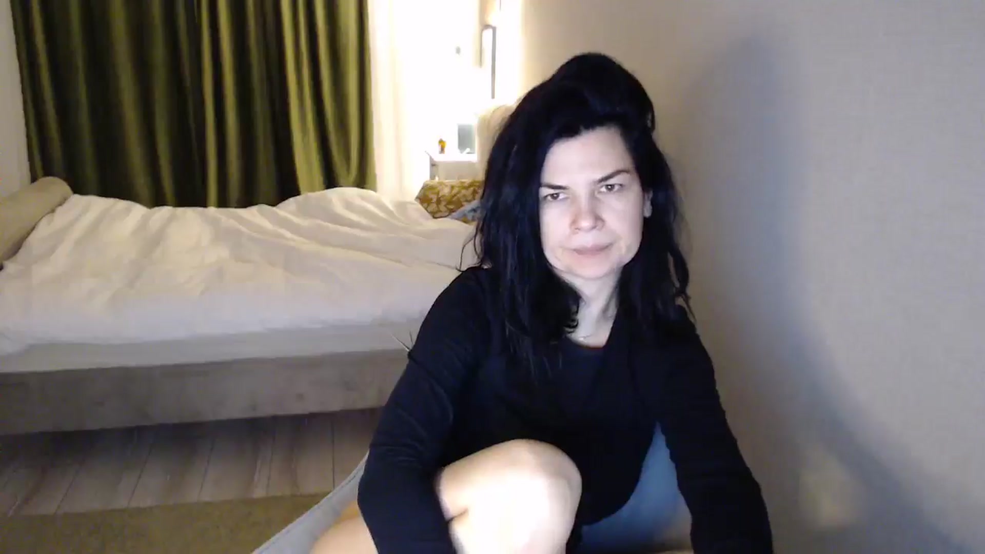 Gallery image thumbnail from Darkella's myfreecams stream on, 12/28/2025, 23:53 image 6 of 20