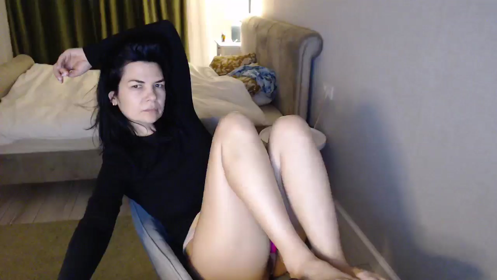 Gallery image thumbnail from Darkella's myfreecams stream on, 12/29/2025, 24:45 image 15 of 20