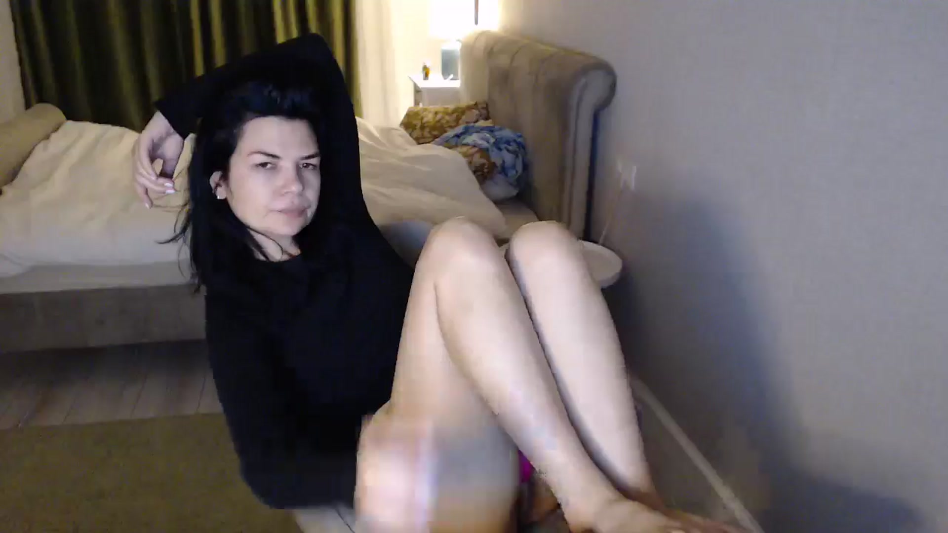 Gallery image thumbnail from Darkella's myfreecams stream on, 12/29/2025, 24:45 image 11 of 20
