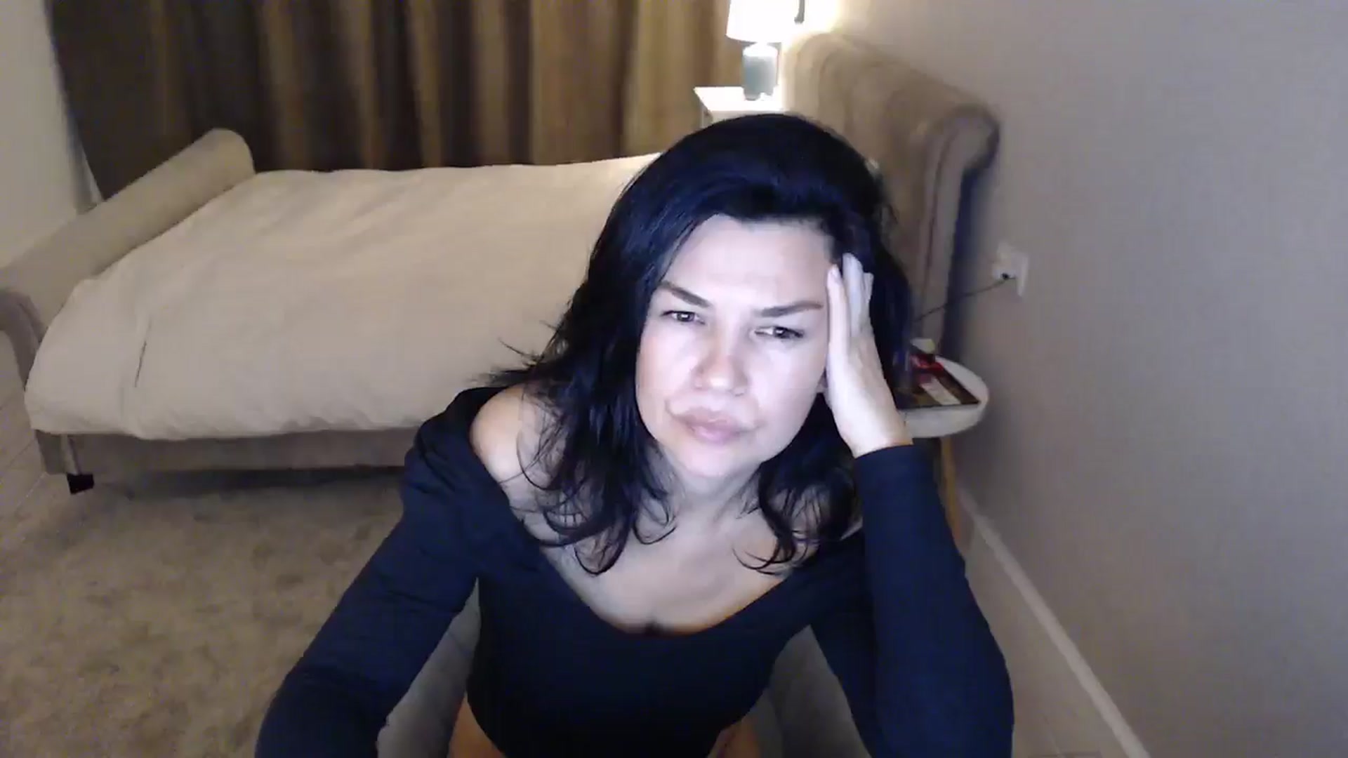Gallery image thumbnail from Darkella's myfreecams stream on, 03/29/2026, 24:33 image 15 of 20
