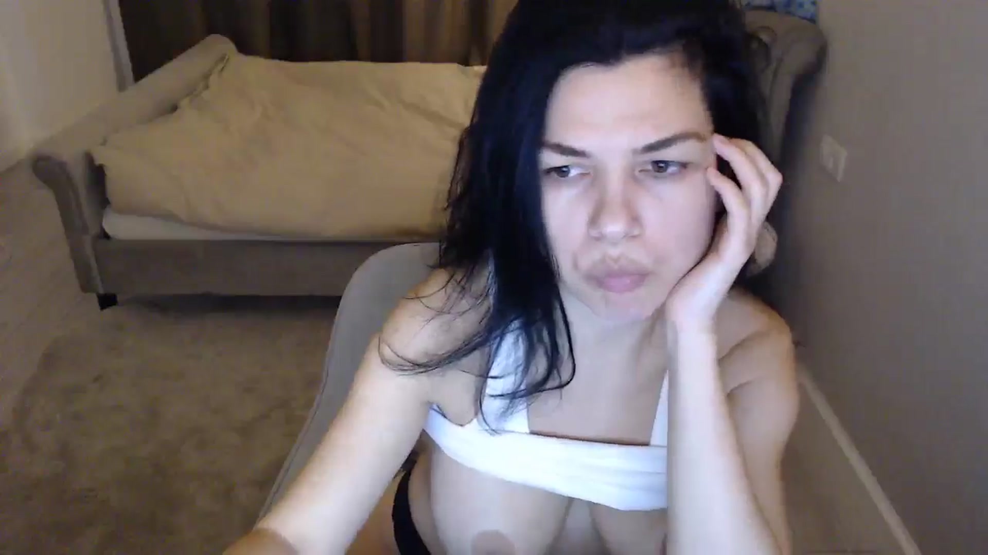 Gallery image thumbnail from Darkella's myfreecams stream on, 04/06/2026, 23:33 image 12 of 20