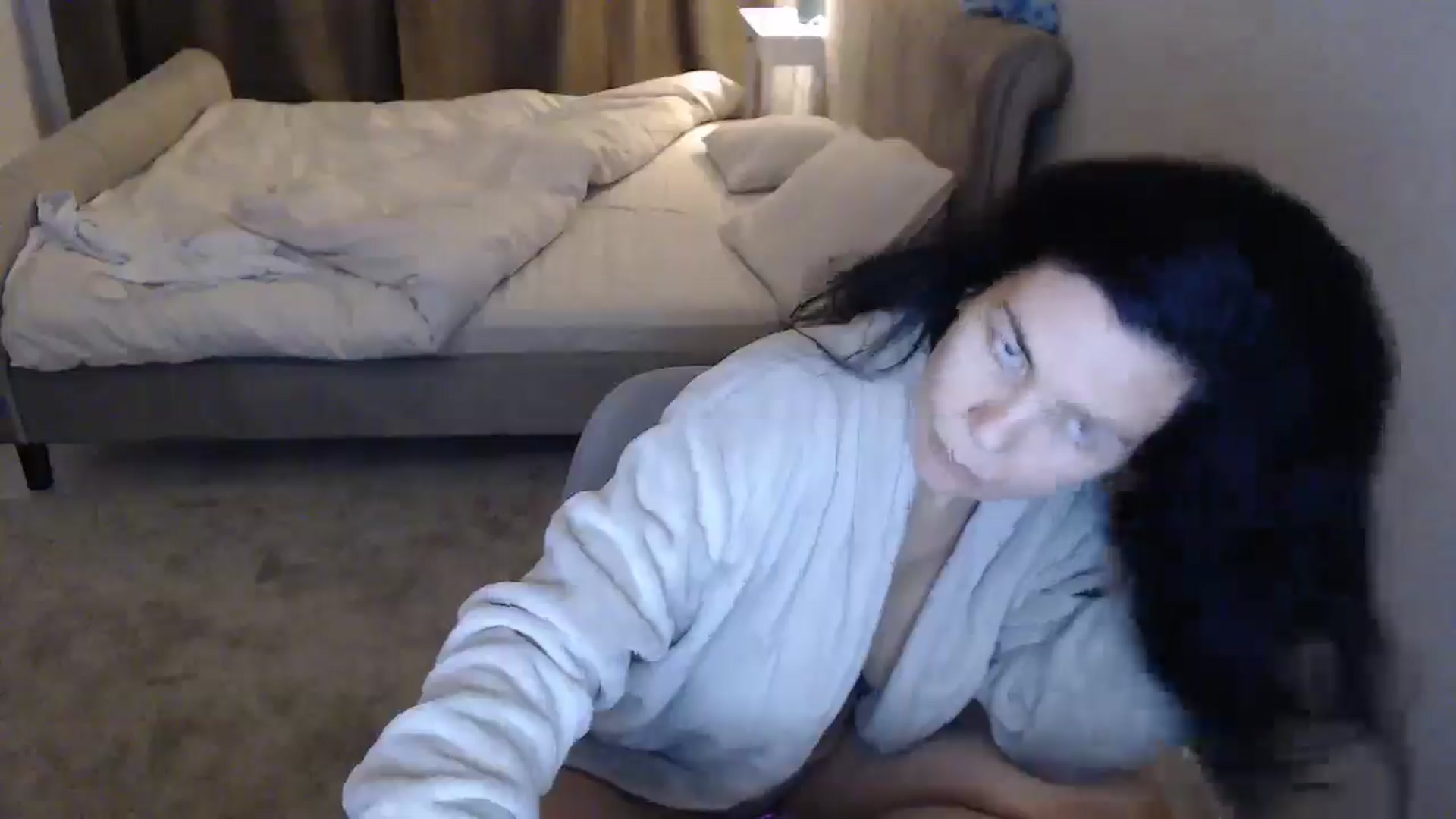 Gallery image thumbnail from Darkella's myfreecams stream on, 04/16/2026, 01:27 image 9 of 20
