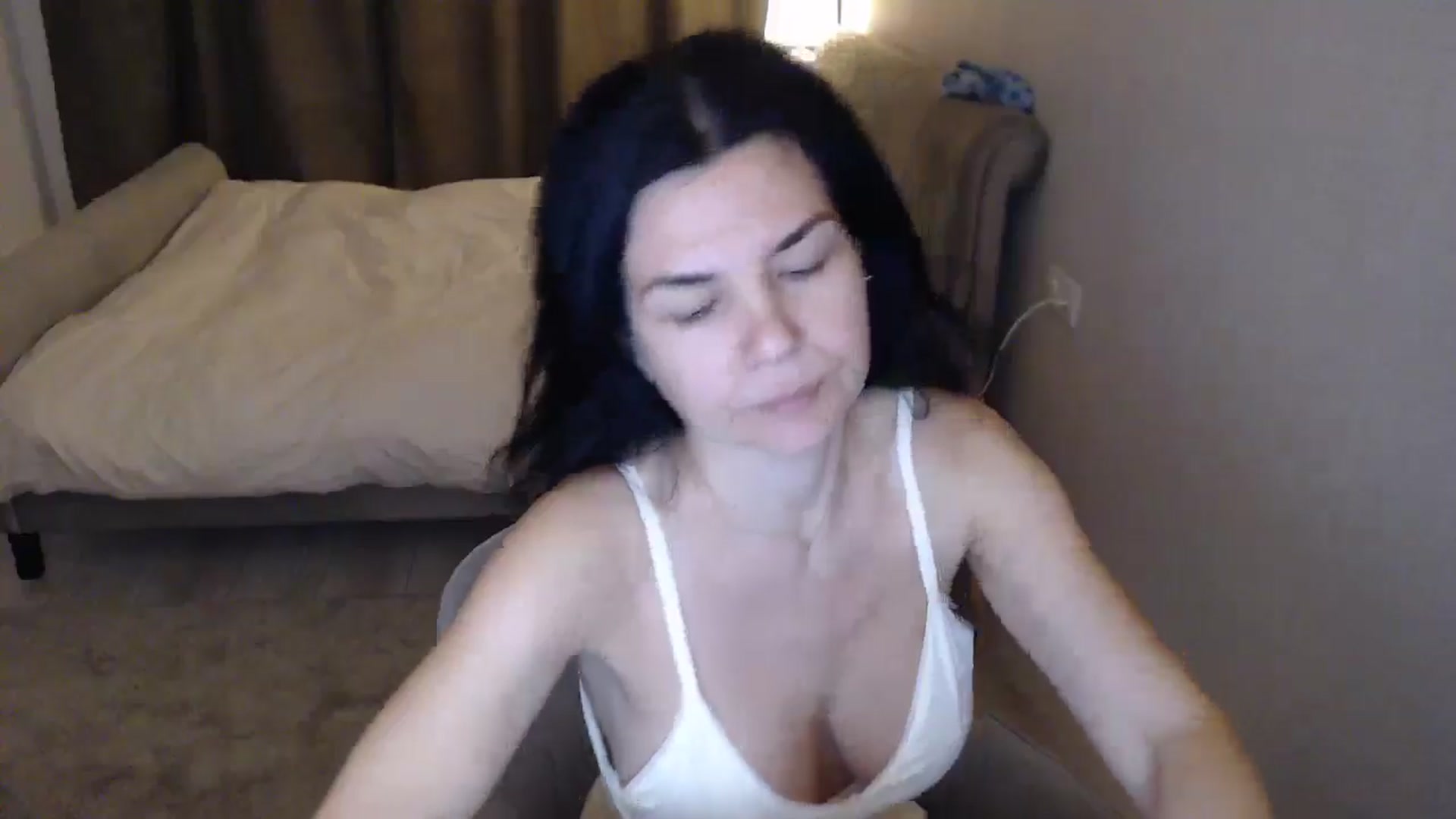 Gallery image thumbnail from Darkella's myfreecams stream on, 04/19/2026, 24:42 image 3 of 20
