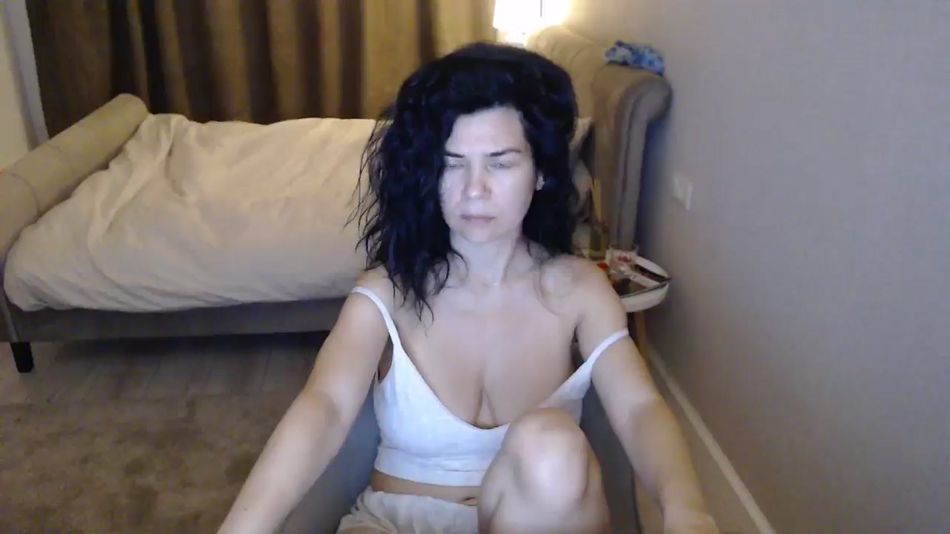 Gallery image thumbnail from Darkella's myfreecams stream on, 04/19/2026, 22:50 image 15 of 20