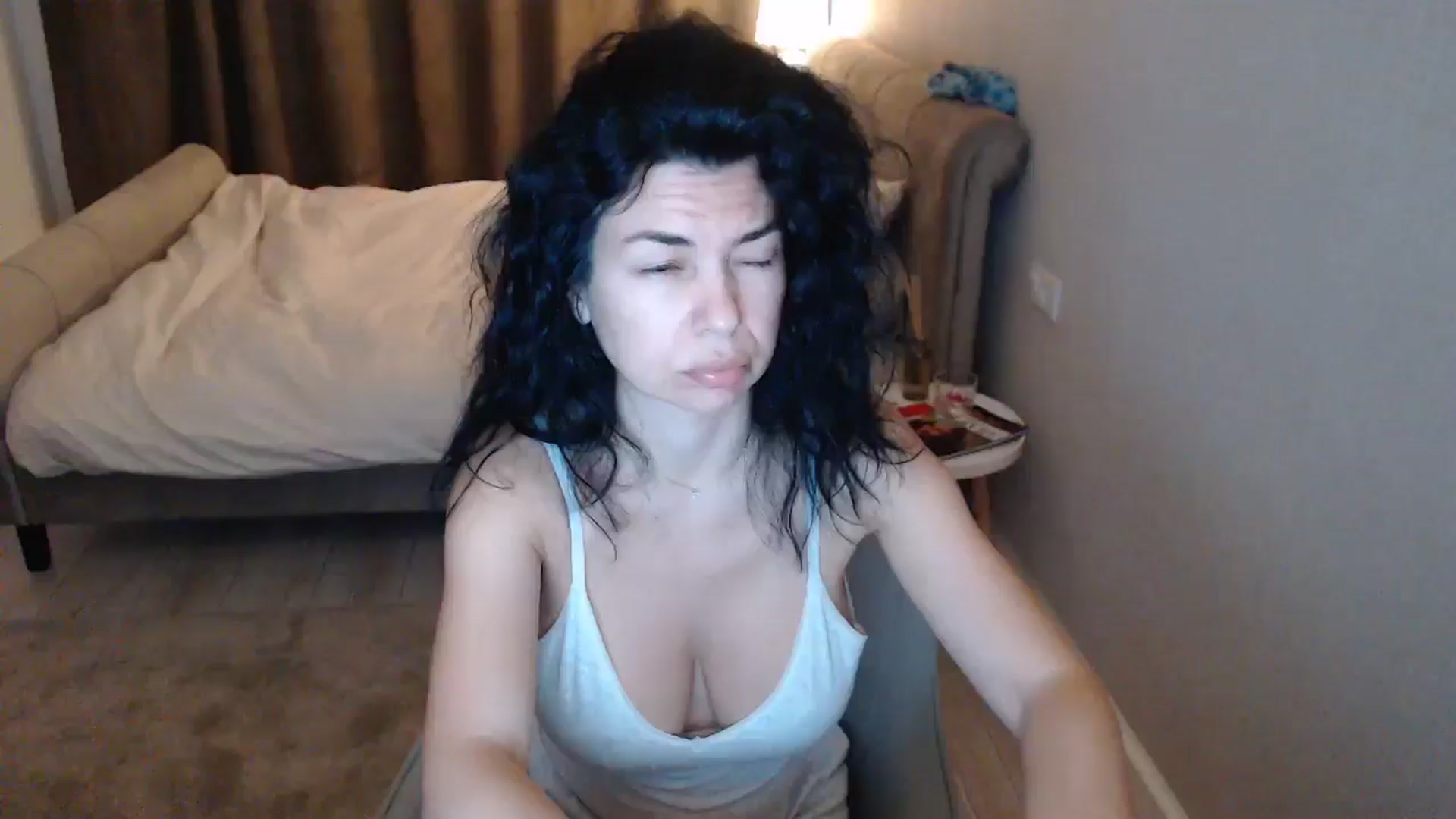 Gallery image thumbnail from Darkella's myfreecams stream on, 04/19/2026, 22:50 image 13 of 20