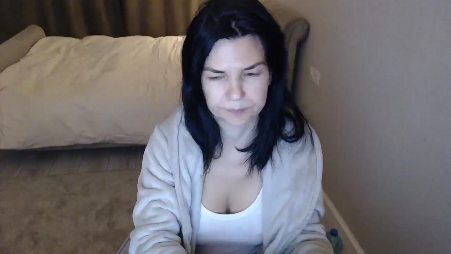 Gallery image thumbnail from Darkella's myfreecams stream on, 05/02/2026, 24:58 image 7 of 20