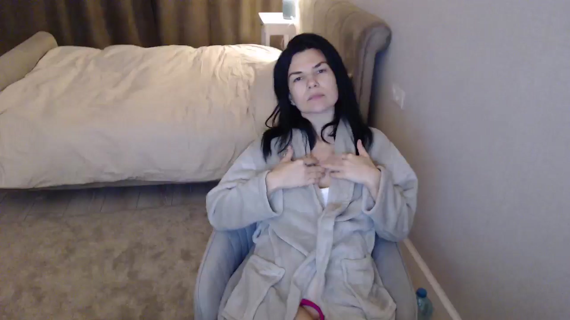 Gallery image thumbnail from Darkella's myfreecams stream on, 05/02/2026, 24:58 image 17 of 20