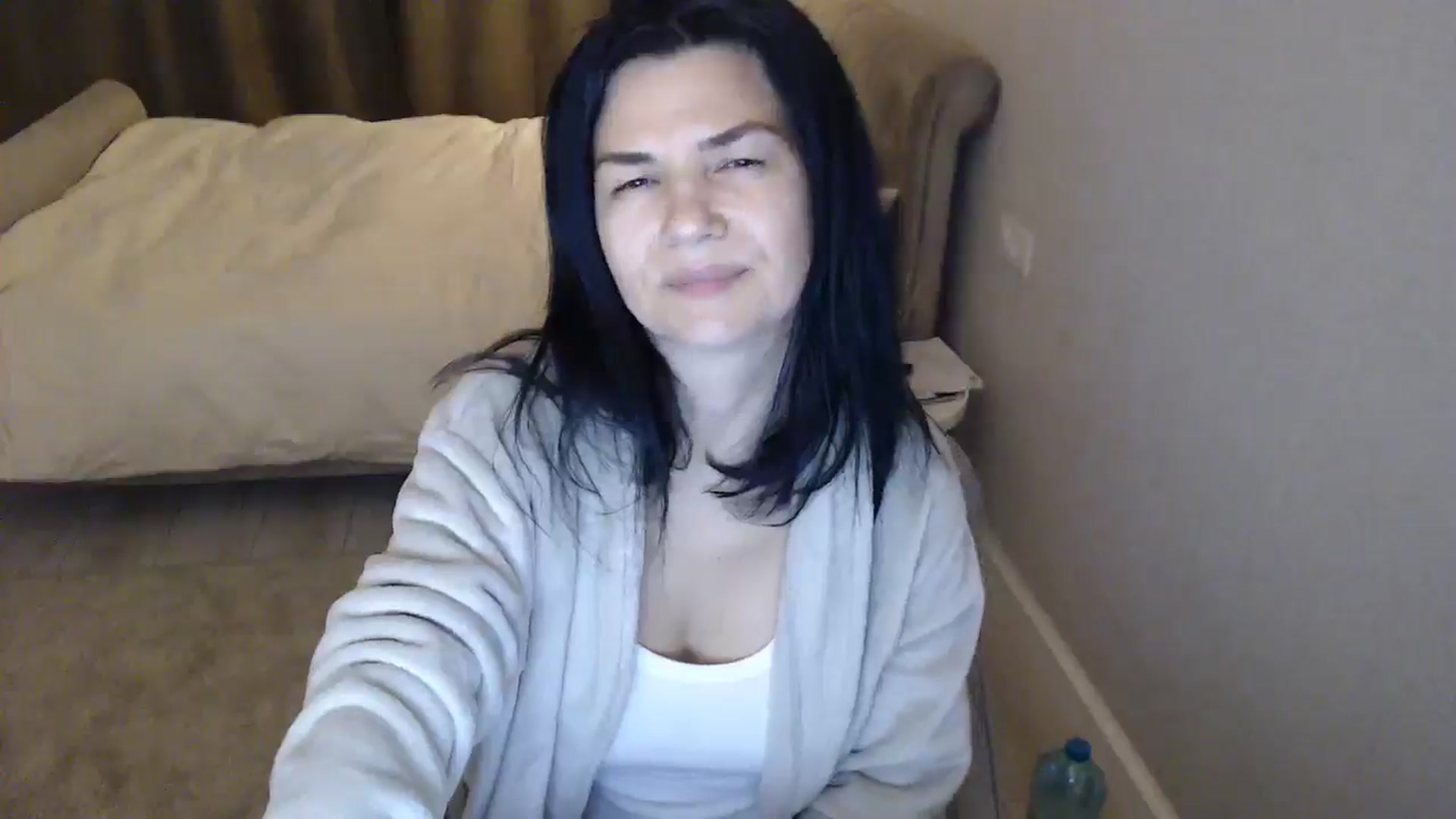 Gallery image thumbnail from Darkella's myfreecams stream on, 05/02/2026, 24:58 image 4 of 20