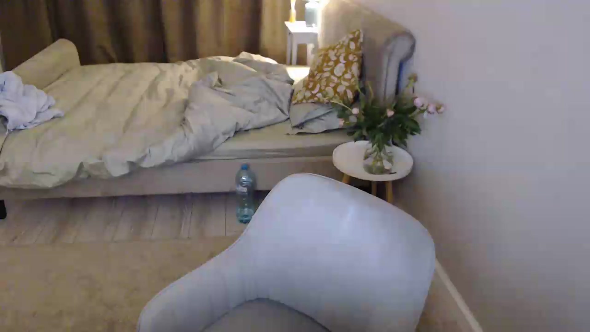 Gallery image thumbnail from Darkella's myfreecams stream on, 05/16/2026, 23:45 image 4 of 20