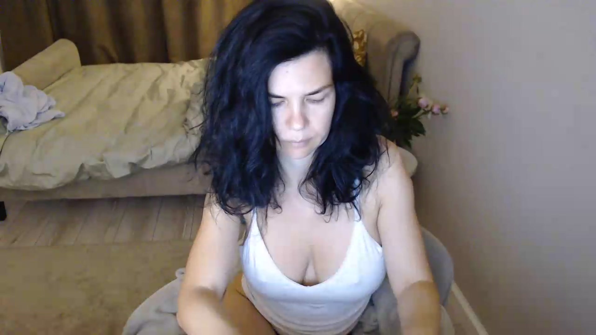 Gallery image thumbnail from Darkella's myfreecams stream on, 05/16/2026, 23:45 image 8 of 20