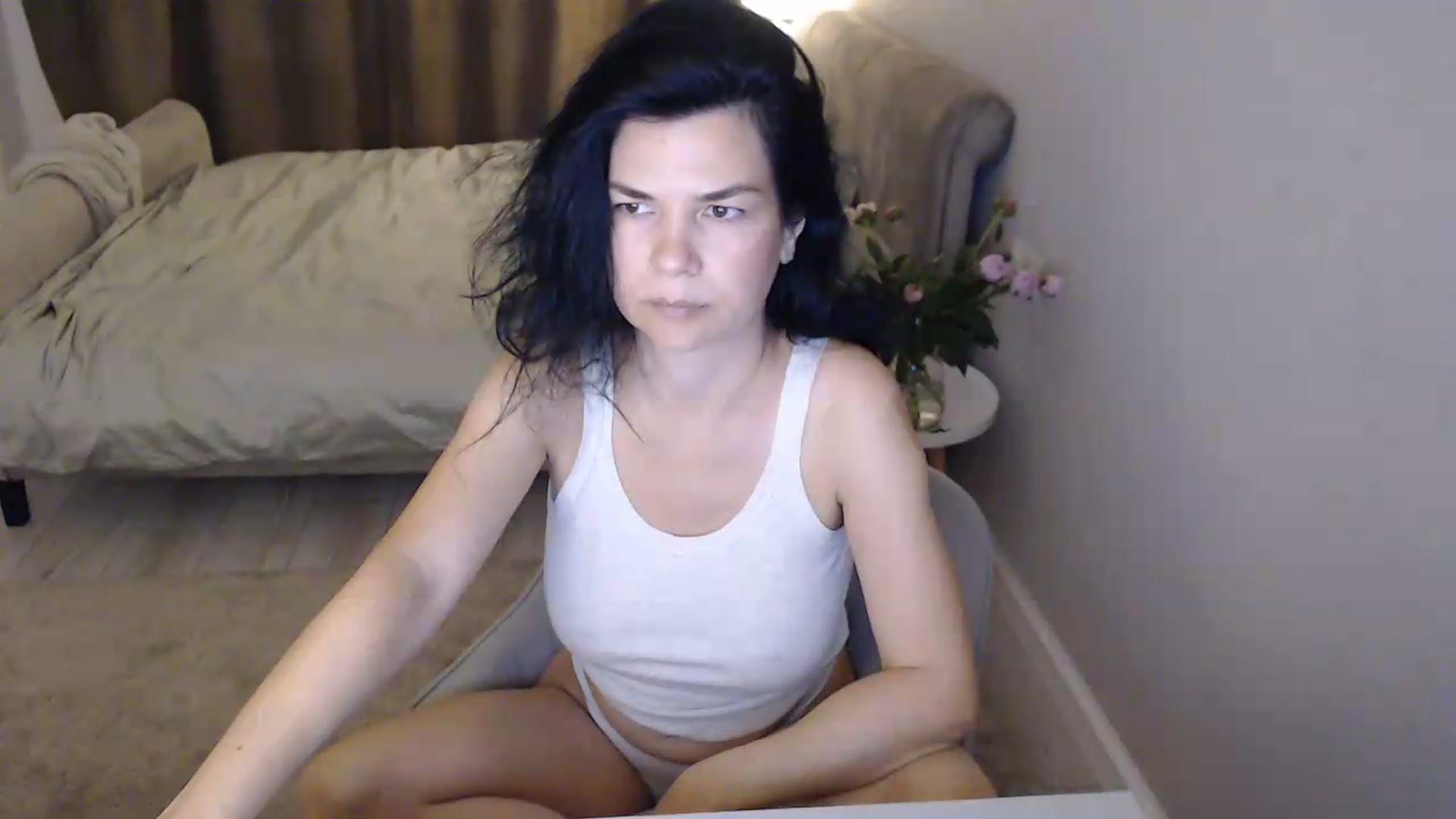 Gallery image thumbnail from Darkella's myfreecams stream on, 05/17/2026, 23:18 image 17 of 20