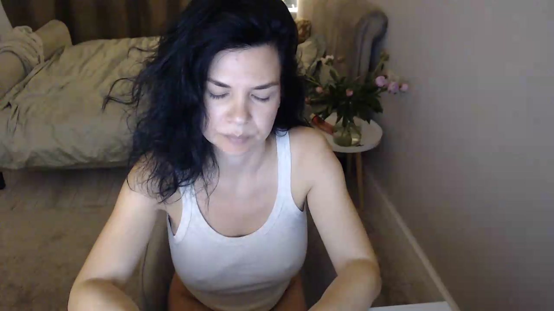 Gallery image thumbnail from Darkella's myfreecams stream on, 05/17/2026, 23:59 image 12 of 20
