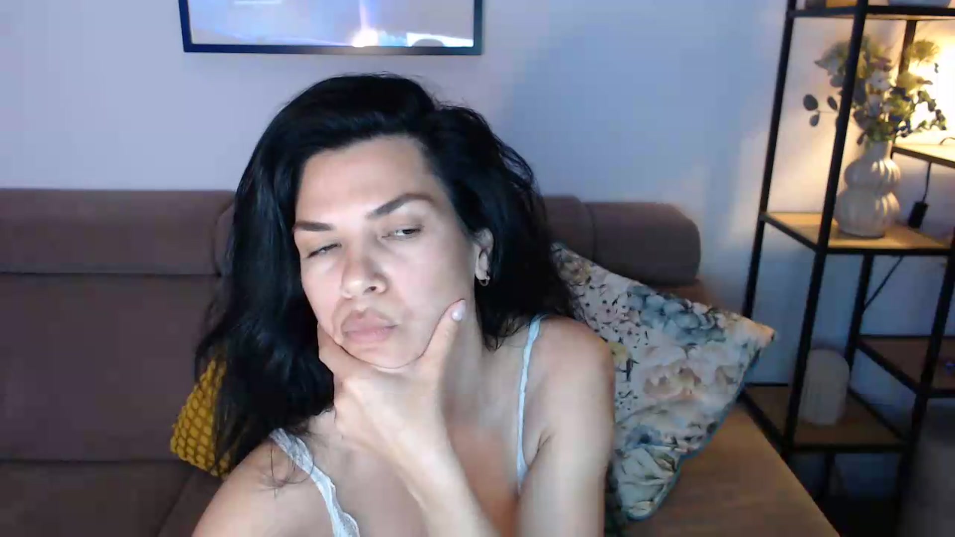 Gallery image thumbnail from Darkella's myfreecams stream on, 06/11/2026, 22:51 image 9 of 20